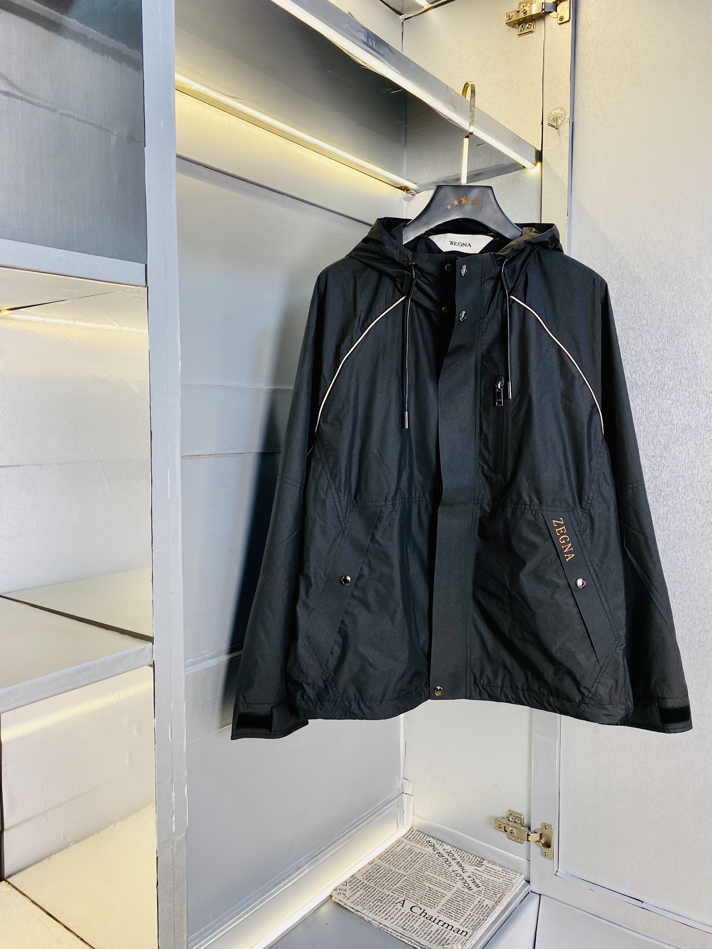 NO:116446,The original order of the official website can wear 190 catties ZEGNA 2025 spring model!  New jacket jacket windbreaker, high-quality, original fabric, same style as internet celebrity, mold opening custom hardware accessories, very comfortable, super versatile, beautiful jacket, non-market, ordinary version, random comparison, absolutely guaranteed quality, color picture, size M-3XL,,zegna, jackets & coats, jackets & coats, alexander wang19860909官网原单货 可穿190斤杰尼亚ZEGNA 2025春款！新款外套夹克防风衣 高版本高品质 原版面料网红明星同款 开模定制五金辅料 感非常舒服 超级百搭好看的一款外套 非市场普通版本 随意对比 品质绝对保证 颜色图色 尺码M-3XL,,zegna,jackets & coats,jackets & coats,alexander wang,Men's clothing