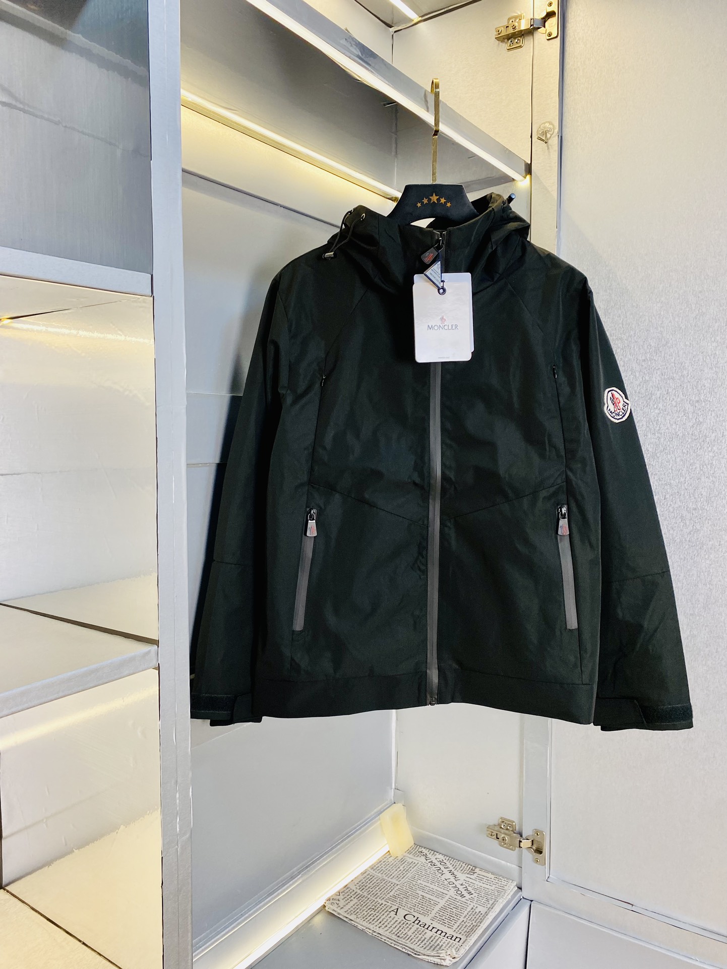 NO:117898,The original order of the official website can wear 190 catties masked Moncler 2025 spring model!  New jacket jacket windbreaker, high-quality, original fabric, same style as internet celebrity, mold opening custom hardware accessories, very comfortable, super versatile, beautiful jacket, non-market, ordinary version, random comparison, absolutely guaranteed quality, color, color, size M-3XL,,christian louboutin,Moncler, jackets & coats,jackets & coats,alexander wang19860909官网原单货 可穿190斤蒙口Moncler 2025春款！新款外套夹克防风衣 高版本高品质 原版面料网红明星同款 开模定制五金辅料 感非常舒服 超级百搭好看的一款外套 非市场普通版本 随意对比 品质绝对保证 颜色图色 尺码M-3XL,,christian louboutin,Moncler,jackets & coats,jackets & coats,alexander wang,Men's clothing