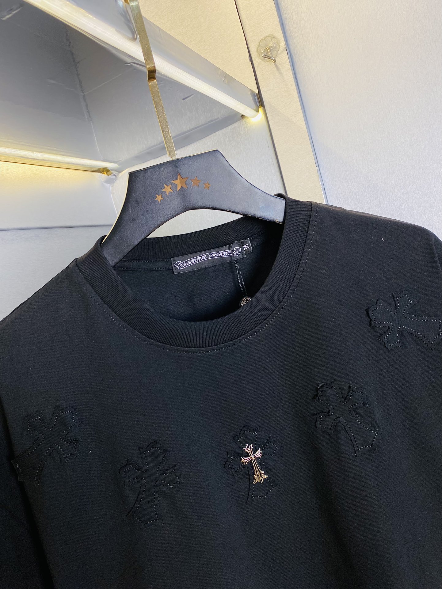 P180 可穿220斤 情侣款💞 克罗心ChromeHearts 原单品质 2025最新款 男装短袖T恤 高级印花做工！精选专柜订制纯棉进口面料 所有细节做工完美1比1复刻 还原正品百分百 原版五金 高端订制辅料 原厂原标 上身效果超赞！码数：S-XL （170/140斤穿S） 