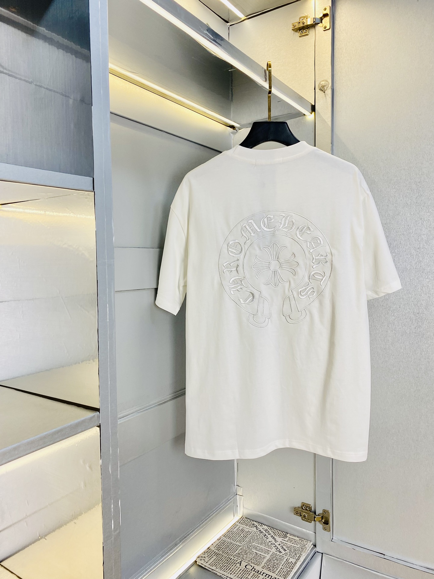 P180 可穿220斤 情侣款💞 克罗心ChromeHearts 原单品质 2025最新款 男装短袖T恤 高级印花做工！精选专柜订制纯棉进口面料 所有细节做工完美1比1复刻 还原正品百分百 原版五金 高端订制辅料 原厂原标 上身效果超赞！码数：S-XL （170/140斤穿S） 