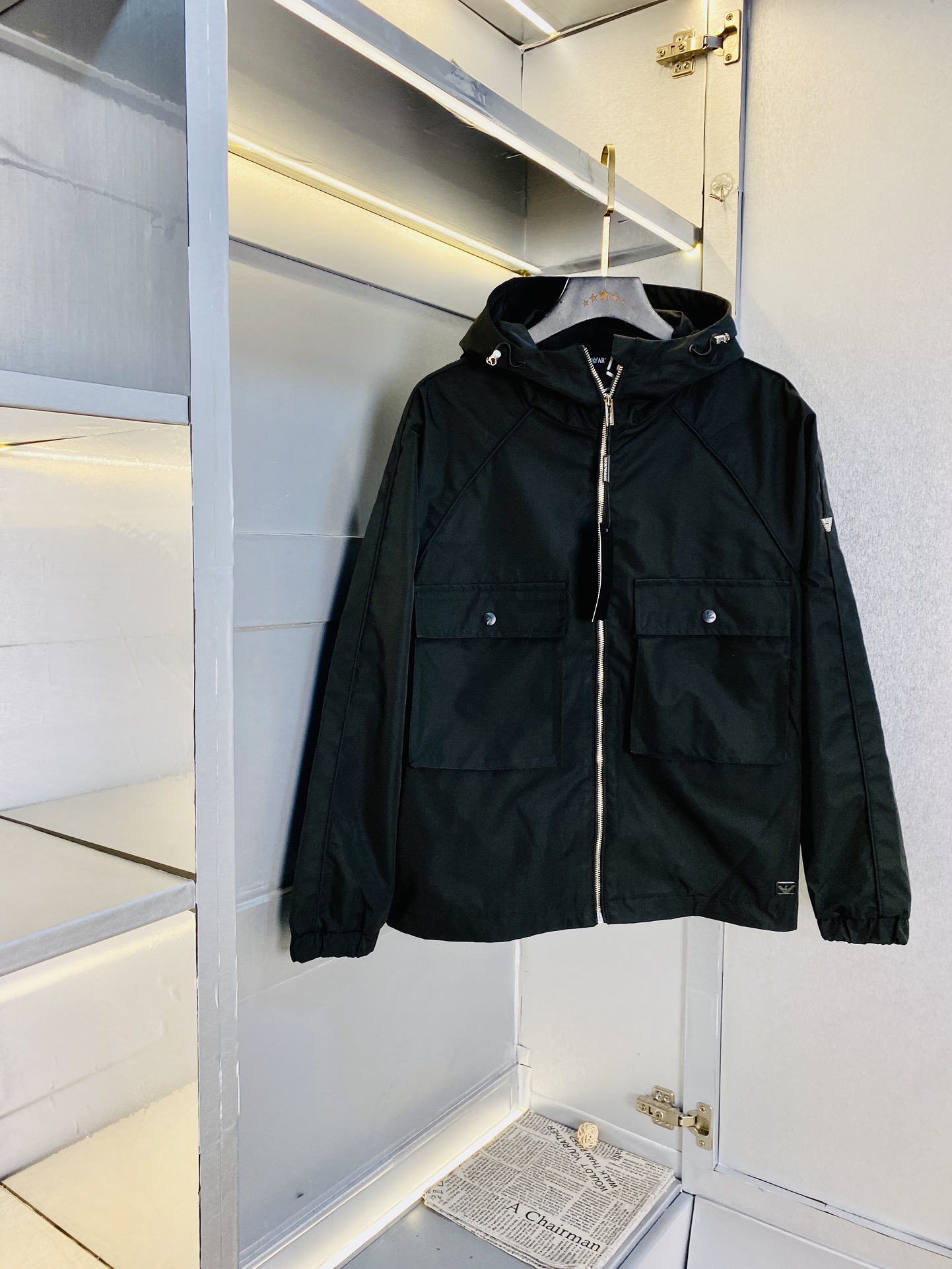 NO:122865,The original order of the official website can wear 190 catties Armani spring style!  New jacket jacket windbreaker, high-quality, original fabric, same style as internet celebrity, open mold custom hardware accessories, very comfortable, super versatile, beautiful jacket, non-market, ordinary version, random comparison, absolutely guaranteed quality, color, size M-3XL,,armani,armani, jackets & coats, jackets & coats, alexander wang19860909官网原单货 可穿190斤阿玛尼Armani 春款！新款外套夹克防风衣 高版本高品质 原版面料网红明星同款 开模定制五金辅料 感非常舒服 超级百搭好看的一款外套 非市场普通版本 随意对比 品质绝对保证 颜色图色 尺码M-3XL,,armani,armani,jackets & coats,jackets & coats,alexander wang,Men's clothing