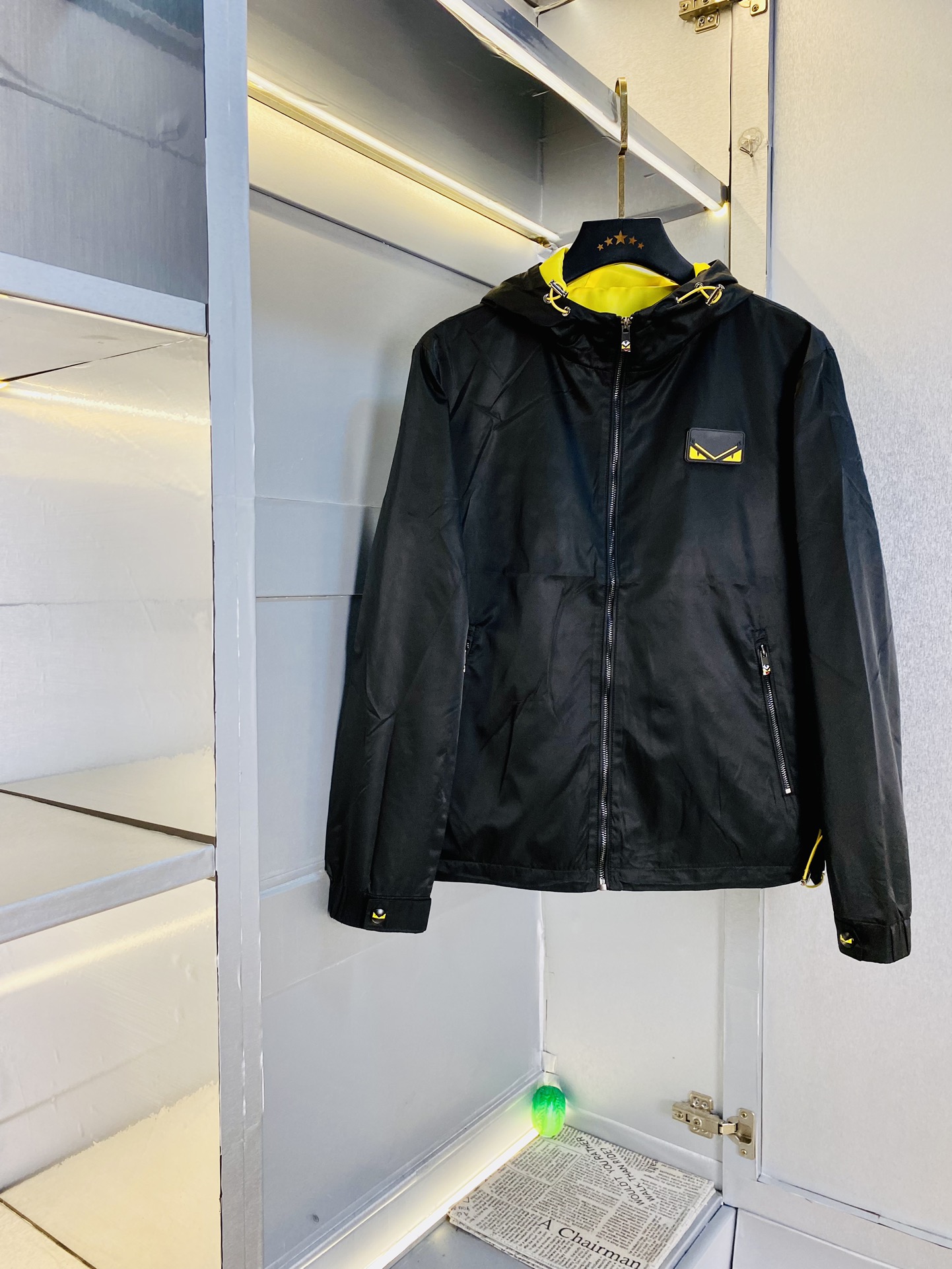 NO:129646,The original order of the official website can wear 200 catties Fendi Fendi early spring style!  New jacket jacket windbreaker, high-quality, original fabric, same style as internet celebrity, mold opening custom hardware accessories, very comfortable, super versatile, beautiful jacket, non-market, ordinary version, random comparison, absolutely guaranteed quality, color picture, size M-4XL,,fendi,fendi, jackets & coats, jackets & coats, alexander wang19860909官网原单货 可穿200斤芬迪Fendi 早春款！新款外套夹克防风衣 高版本高品质 原版面料网红明星同款 开模定制五金辅料 感非常舒服 超级百搭好看的一款外套 非市场普通版本 随意对比 品质绝对保证 颜色图色 尺码M-4XL,,fendi,fendi,jackets & coats,jackets & coats,alexander wang,Men's clothing