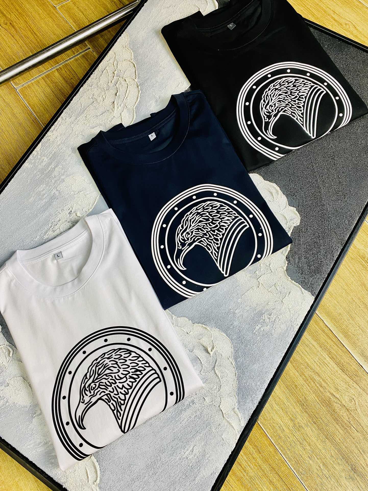 NO:508319,The same style on the official website can wear 205 catties Stephen Stephen original single quality latest short-sleeved special counter customized top-grade double mercerized cotton imported fabric. All details are perfectly 1 to 1 replica. Restore the authenticity by 100%. Original hardware, high-end customized auxiliary materials, original factory original standard, excellent upper body effect, M-4XL, T-shirt, alexander wang19860909官网同款可穿205斤 史蒂芬Stephen 原单品质 最新款短袖 精选专柜订制顶级双丝光棉进口面料 所有细节做工完美1比1复刻 还原正品百分百 原版五金 高端订制辅料 原厂原标 上身效果超赞 码数 M-4XL,,T-shirt,alexander wang,Men's clothing