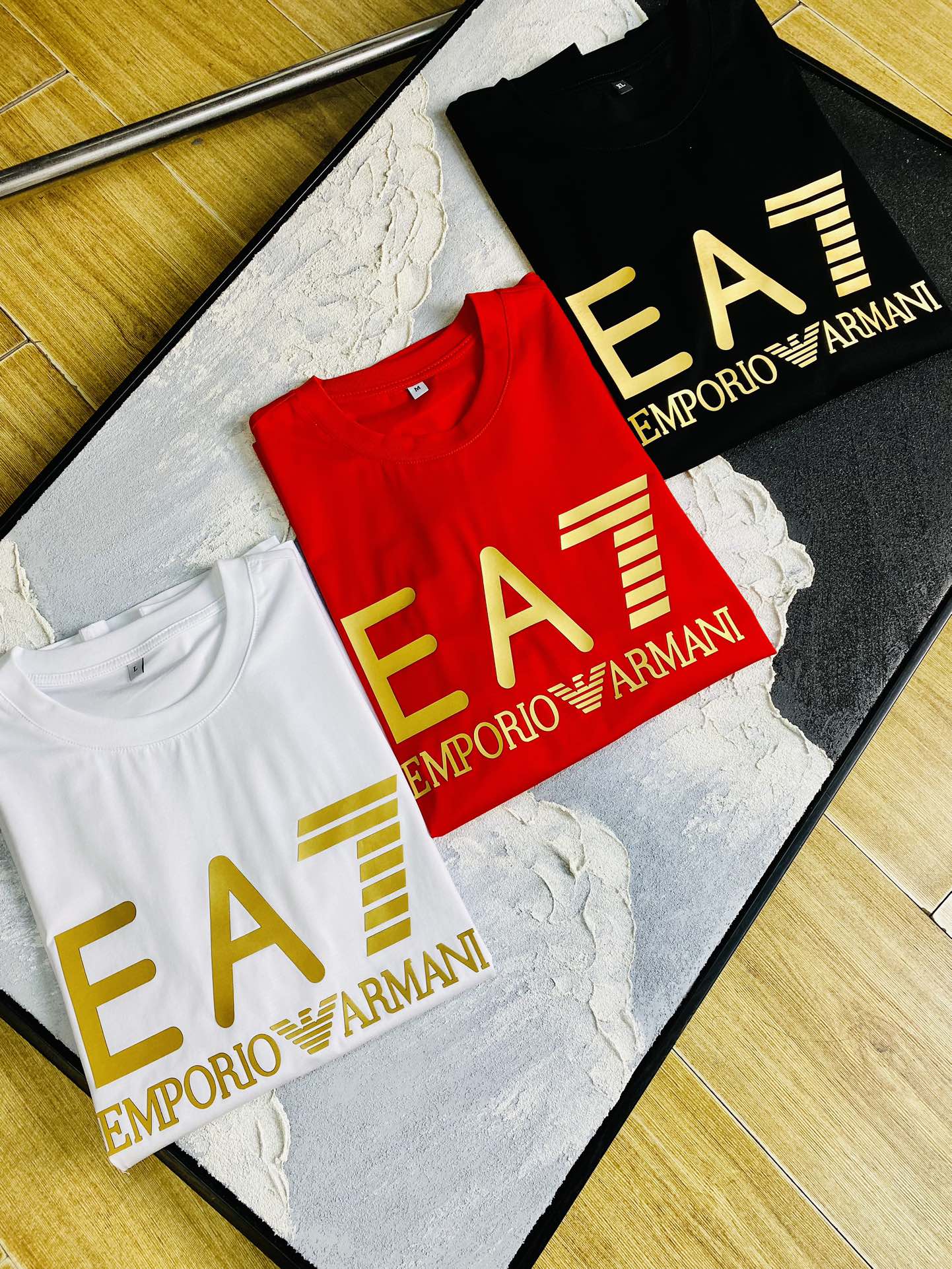 NO:138314,The same style on the official website can wear 205 catties Armani Armani Original single quality Latest short-sleeved special counter customized top-grade double mercerized cotton imported fabrics All details are perfectly 1 to 1 replicate, restore the authentic 100% original hardware High-end custom auxiliary materials Original factory original standard The upper body effect is excellent Number of codes M-4XL,,armani,armani,T-shirt,alexander wang19860909官网同款可穿205斤 阿玛尼Armani 原单品质 最新款短袖 精选专柜订制顶级双丝光棉进口面料 所有细节做工完美1比1复刻 还原正品百分百 原版五金 高端订制辅料 原厂原标 上身效果超赞 码数 M-4XL,,armani,armani,T-shirt,alexander wang,Men's clothing