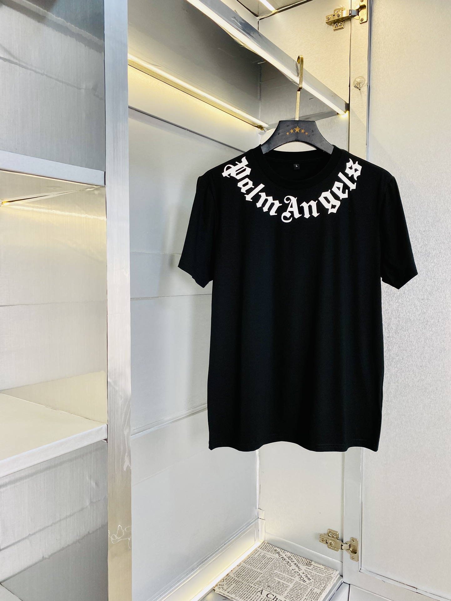 NO:159132,The same style on the official website can wear 205 catties. Croxin ChromeHearts Original single quality. Latest short-sleeved style. Selected counter customized top-grade double mercerized cotton imported fabric. All details are perfectly 100% replicated. Original hardware. High-end customized auxiliary materials. Original original mark. Excellent upper body effect. Number of codes. M-4XL,,chrome hearts,chrome hearts,T-shirt,alexander wang.19860909官网同款可穿205斤 克罗心ChromeHearts 原单品质 最新款短袖 精选专柜订制顶级双丝光棉进口面料 所有细节做工完美1比1复刻 还原正品百分百 原版五金 高端订制辅料 原厂原标 上身效果超赞 码数 M-4XL,,chrome hearts,chrome hearts,T-shirt,alexander wang,Men's clothing