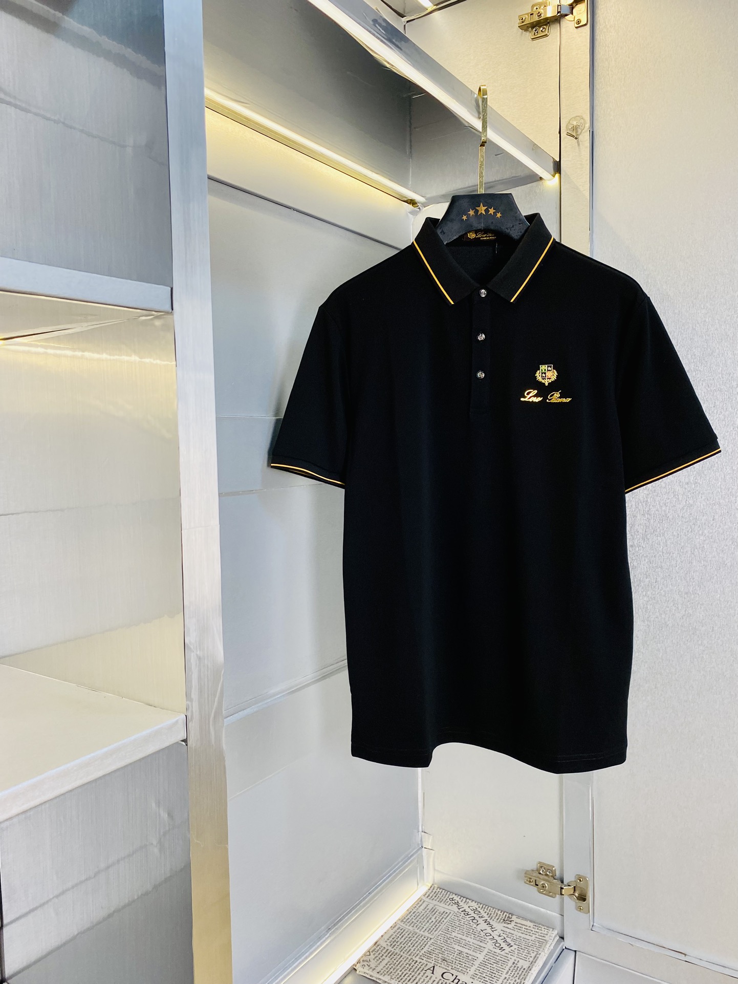 NO:154201,200 catties can be worn Loro Piana Lp original single quality 2025 latest clothes Short-sleeved lapel Short-sleeved Polo Selected counter customized top-grade imported mercerized cotton fabrics All details are perfectly 1 to 1 replicate, restore the authentic 100% original hardware High-end custom auxiliary materials Original mark The upper body effect is excellent Number of codes M-3XL,,loro pigana,T-shirt,alexander wang19860909可穿200斤 洛罗皮亚纳Lp 原单品质 2025最新款衣服 短袖翻领短袖Polo 精选专柜订制顶级朱地丝光棉进口面料 所有细节做工完美1比1复刻 还原正品百分百 原版五金 高端订制辅料 原厂原标 上身效果超赞 码数 M-3XL,,loro piana,T-shirt,alexander wang,Men's clothing