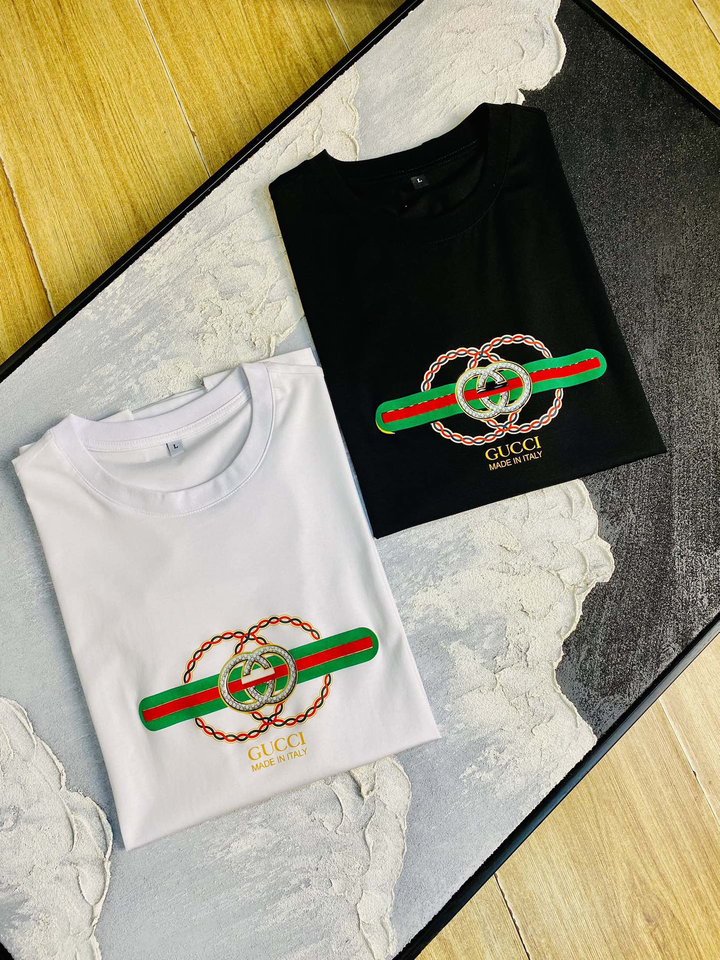 NO:151546,The same style on the official website can wear 205 catties Gucci Original single quality Latest short sleeves Selected counter custom-made top double mercerized cotton imported fabrics All details are perfectly 1 to 1 replicate, restore the authentic 100% original hardware High-end custom auxiliary materials Original factory original standard The upper body effect is excellent Number of codes M-4XL,,gucci,T-shirt,alexander wang19860909官网同款可穿205斤 古奇Gucci 原单品质 最新款短袖 精选专柜订制顶级双丝光棉进口面料 所有细节做工完美1比1复刻 还原正品百分百 原版五金 高端订制辅料 原厂原标 上身效果超赞 码数 M-4XL,,gucci,T-shirt,alexander wang,Men's clothing