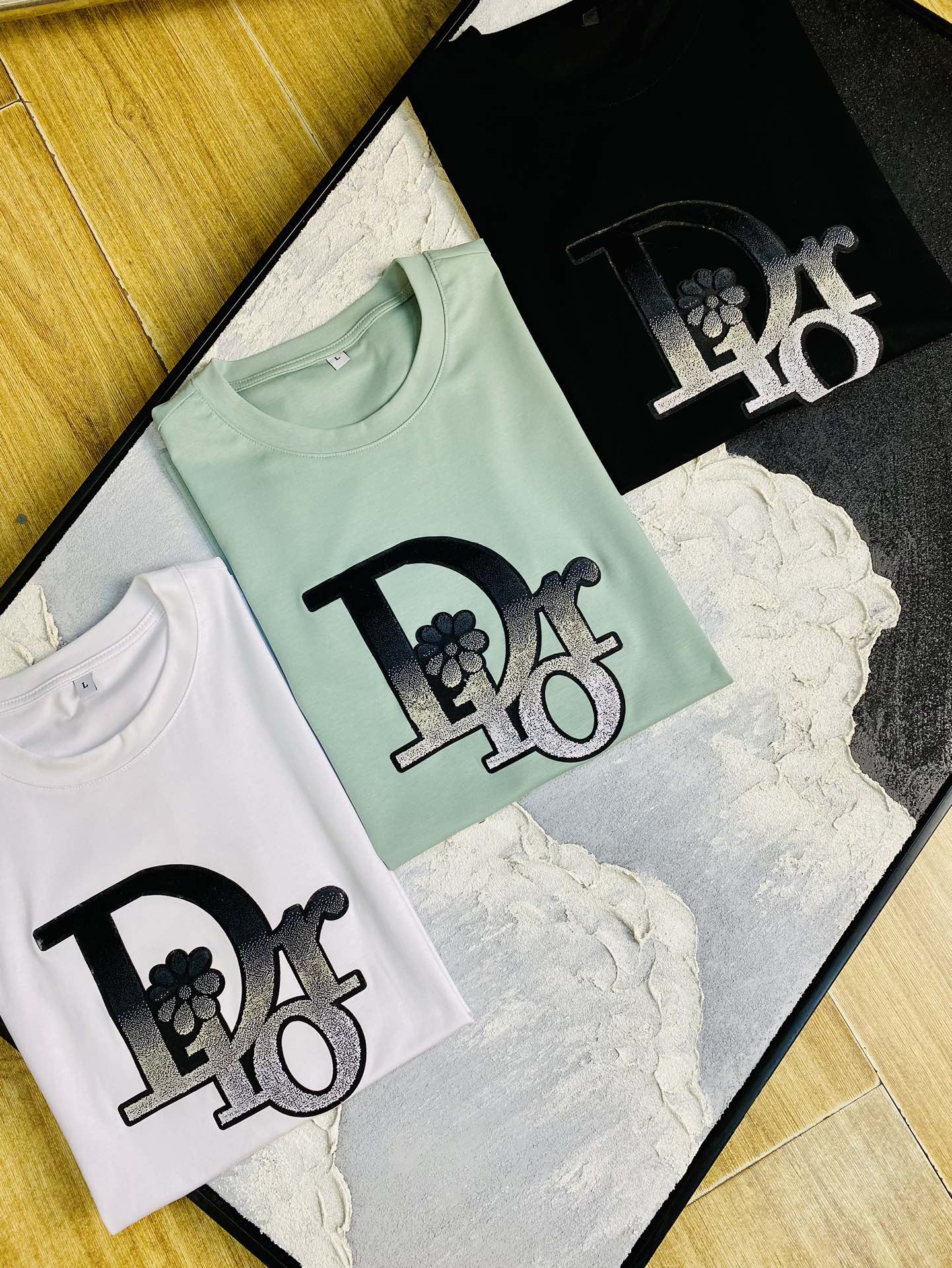 NO:508292,The same style on the official website can wear 205 catties Dior original single quality Latest short sleeves Selected counter custom-made top double mercerized cotton imported fabrics All details are perfectly 1 to 1 replicate, restore the authentic 100% original hardware High-end custom auxiliary materials Original factory original standard The upper body effect is excellent Number of codes M-4XL,,dior,dior,T-shirt,alexander wang19860909官网同款可穿205斤 迪奥Dior 原单品质 最新款短袖 精选专柜订制顶级双丝光棉进口面料 所有细节做工完美1比1复刻 还原正品百分百 原版五金 高端订制辅料 原厂原标 上身效果超赞 码数 M-4XL,,dior,dior,T-shirt,alexander wang,Men's clothing