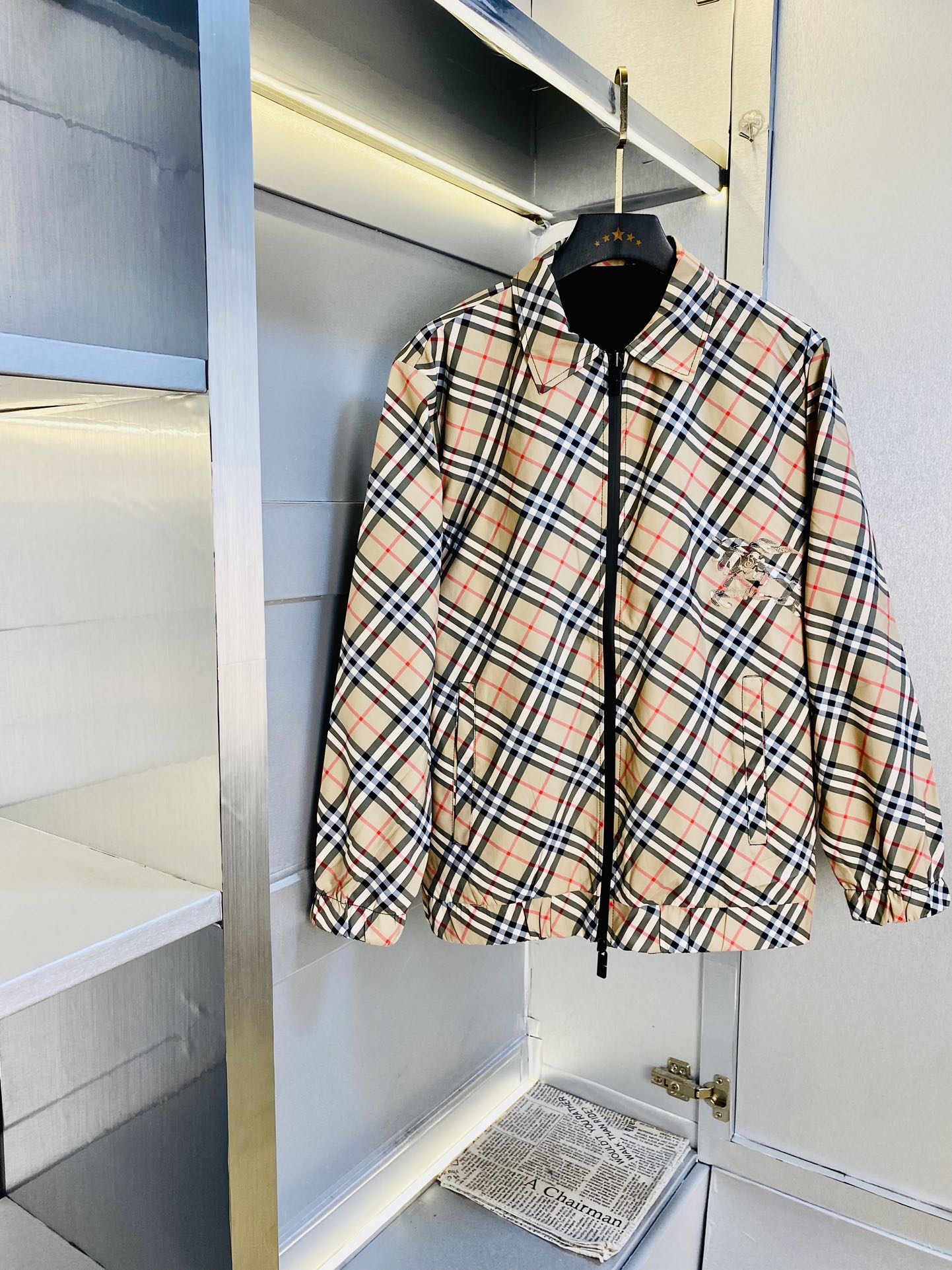 NO:136826,The original order on the official website can wear 190 kilogram Burberry Burberry early spring style!  New jacket, high-quality, original fabric, Internet celebrity, same style, custom hardware and accessories for opening molds, very comfortable, super versatile, beautiful jacket, non-market, ordinary version, random comparison, absolutely guaranteed quality, color, size M-3XL,,burberry,burberry,jackets & coats,jackets & coats,alexander wang19860909官网原单货 可穿190斤巴宝莉Burberry 早春款！新款外套夹克 高版本高品质 原版面料网红明星同款 开模定制五金辅料 感非常舒服 超级百搭好看的一款外套 非市场普通版本 随意对比 品质绝对保证 颜色图色 尺码M-3XL,,burberry,burberry,jackets & coats,jackets & coats,alexander wang,Men's clothing