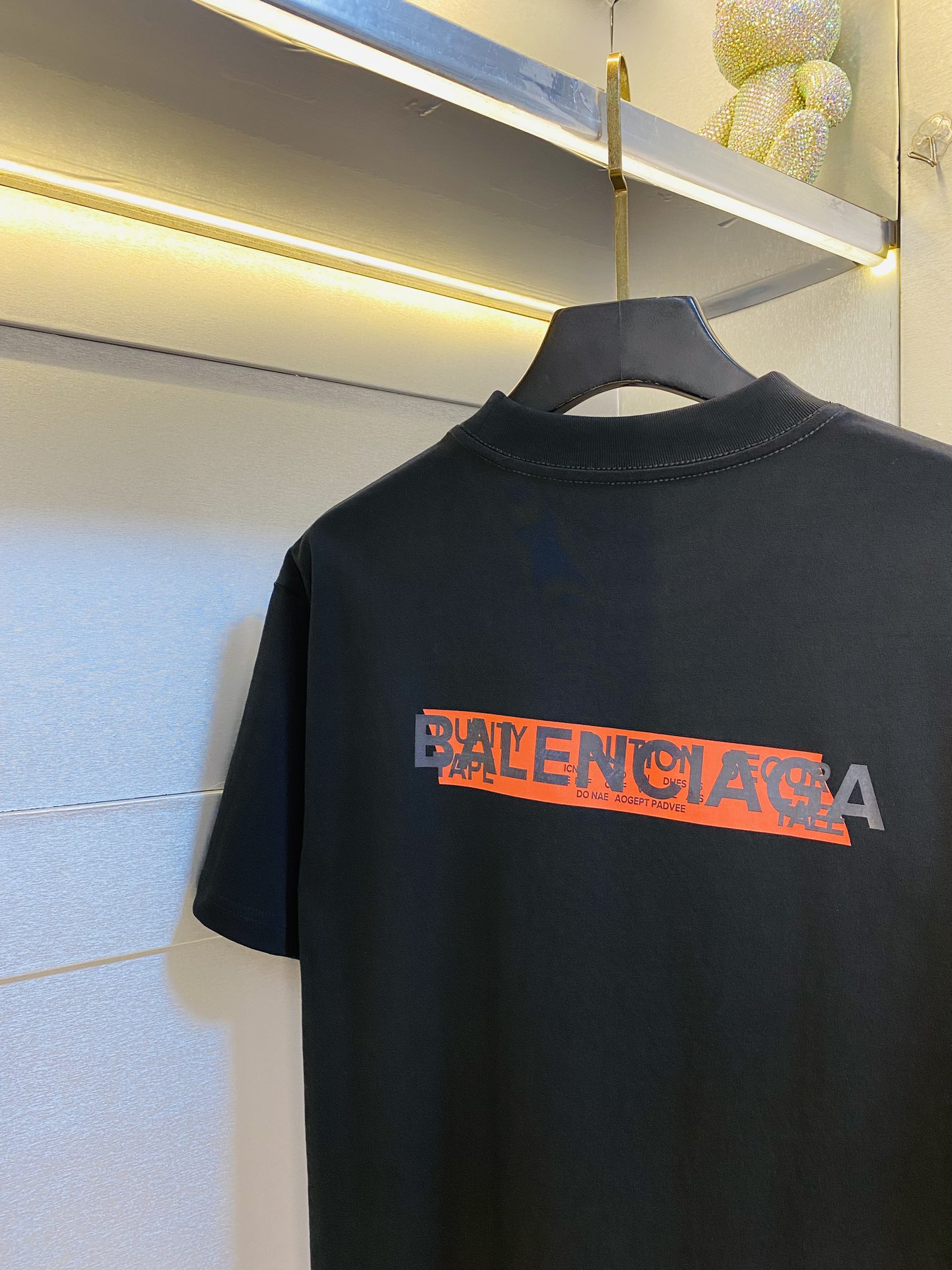 P230 🔥穿240斤 胖子福音 情侣装💞巴黎世家Balenciaga 原单品质 2025最新款 男装短袖T恤 精选专柜订制顶级🐥丝光棉🐥进口面料 所有细节做工完美1比1复刻 还原正品百分百 原版五金 高端订制辅料 原厂原标 上身效果超赞！码数偏大：S-3XL(175/130斤穿S)