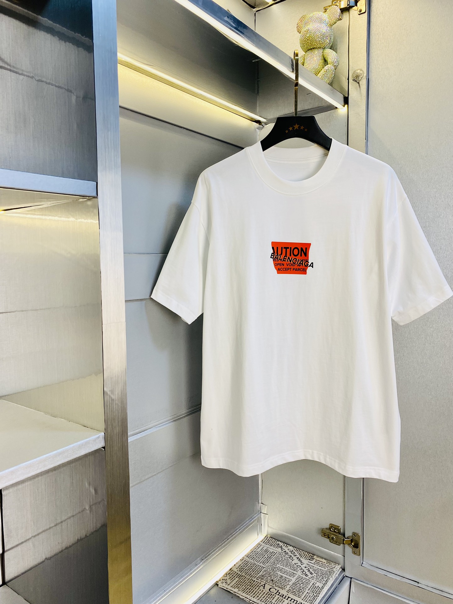 P230 🔥穿240斤 胖子福音 情侣装💞巴黎世家Balenciaga 原单品质 2025最新款 男装短袖T恤 精选专柜订制顶级🐥丝光棉🐥进口面料 所有细节做工完美1比1复刻 还原正品百分百 原版五金 高端订制辅料 原厂原标 上身效果超赞！码数偏大：S-3XL(175/130斤穿S)