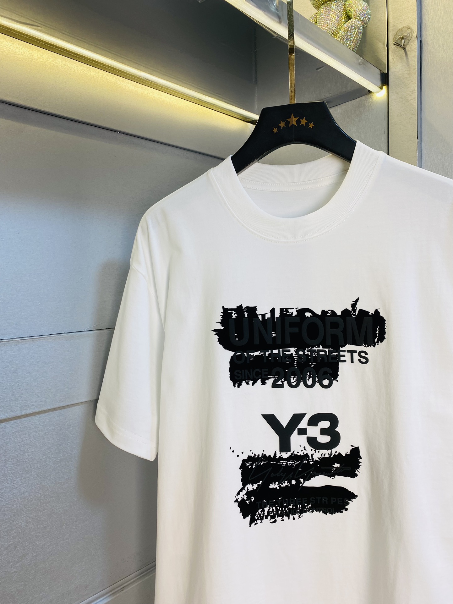 P230 🔥穿240斤 胖子福音 情侣装💞y3 原单品质 2025最新款 男装短袖T恤 精选专柜订制顶级🐥丝光棉🐥进口面料 所有细节做工完美1比1复刻 还原正品百分百 原版五金 高端订制辅料 原厂原标 上身效果超赞！码数偏大：S-3XL(175/130斤穿S)