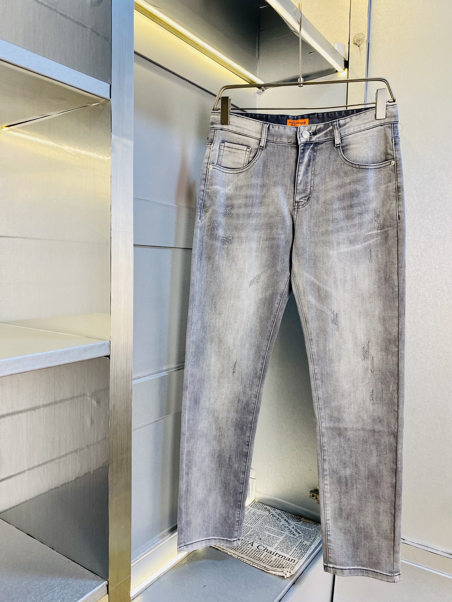 NO:159139,Original single product, 220 kilogram Hermes Hermes spring and summer thin new style is available at the same time for sale in the counter, fashionable casual pants, straight jeans, elastic jeans, imported original fabric, comfortable and breathable upper body, top craft hardware accessories. Very high-end, super straight style, fashionable and stylish upper body!  A must-have item in the closet!  Size 29-40, hermes, hermes, jeans, alexander wang19860909原单货 可穿220斤爱马仕Hermes 春夏款薄款新款专柜同步有售,时尚休闲裤直筒牛仔裤弹力牛仔裤,进口原版面料,上身舒适透气,顶级工艺五金配饰.档次极高,版型超正,上身时尚有型！衣橱必备单品！尺码29-40,,hermes,hermes,jeans,alexander wang,Men's clothing