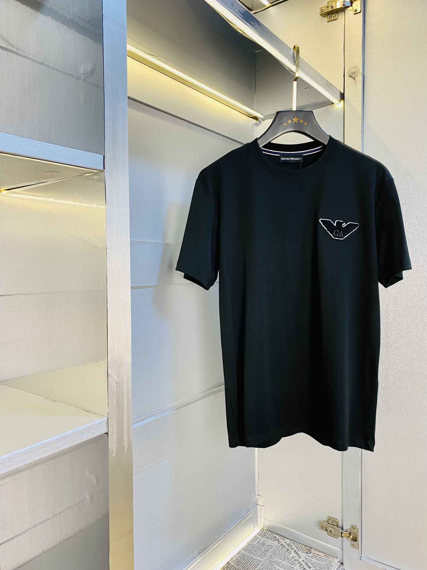 NO:147034,The same style on the official website can wear 205 catties Armani Armani Original single quality Latest short-sleeved special counter customized top-grade double mercerized cotton imported fabrics All details are perfectly 1 to 1 replicate, restore the authentic 100% original hardware High-end custom auxiliary materials Original factory original standard The upper body effect is excellent Number of codes M-4XL,,armani,armani,T-shirt,alexander wang19860909官网同款可穿205斤 阿玛尼Armani 原单品质 最新款短袖 精选专柜订制顶级双丝光棉进口面料 所有细节做工完美1比1复刻 还原正品百分百 原版五金 高端订制辅料 原厂原标 上身效果超赞 码数 M-4XL,,armani,armani,T-shirt,alexander wang,Men's clothing