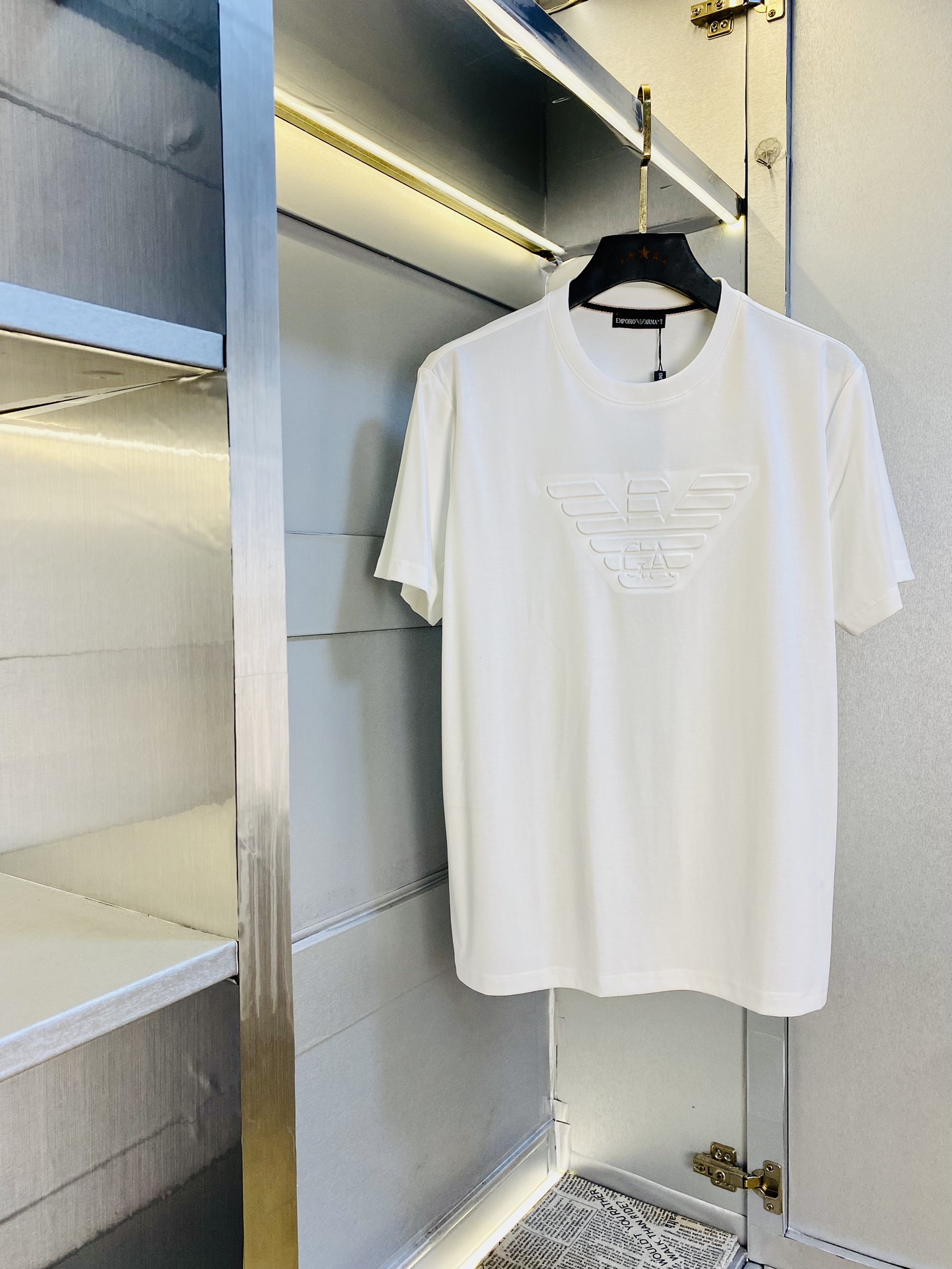 NO:446692,The same style on the official website can wear 205 catties Armani Armani Original single quality Latest short-sleeved special counter customized top-grade double mercerized cotton imported fabrics All details are perfectly 1 to 1 replicate, restore the authentic 100% original hardware High-end custom auxiliary materials Original factory original standard The upper body effect is excellent Number of codes M-4XL,,armani,armani,T-shirt,alexander wang19860909官网同款可穿205斤 阿玛尼Armani 原单品质 最新款短袖 精选专柜订制顶级双丝光棉进口面料 所有细节做工完美1比1复刻 还原正品百分百 原版五金 高端订制辅料 原厂原标 上身效果超赞 码数 M-4XL,,armani,armani,T-shirt,alexander wang,Men's clothing