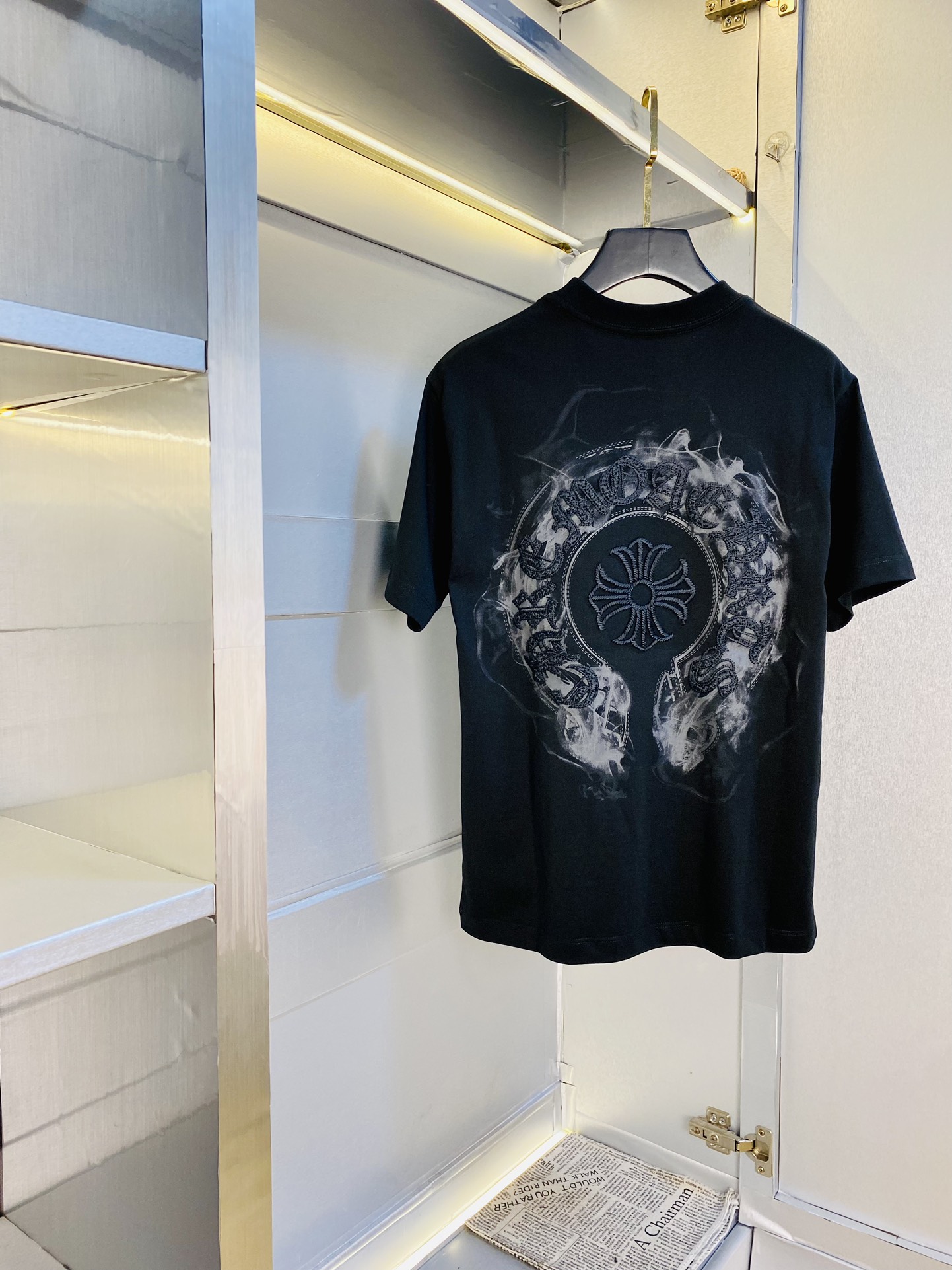 NO:136841,Wearing 210 pounds, Fatty Gospel, Couple outfit, Chrome Hearts, Original quality, Latest style, Men's short-sleeved T-shirt, Selected counter custom-made top-grade cotton imported fabric, All details are perfectly 1-to-1 reproduction, Restore the authenticity 100% original hardware, high-end customized auxiliary materials, original factory original standard, the upper body effect is excellent!  M-3XL (175/130 catties M), chrome hearts, chrome hearts, T-shirt, tees, t-shirt, alexander wang19860909穿210斤 胖子福音 情侣装克罗心Chrome Hearts 原单品质 最新款 男装短袖T恤 精选专柜订制顶级纯棉进口面料 所有细节做工完美1比1复刻 还原正品百分百 原版五金 高端订制辅料 原厂原标 上身效果超赞！码数偏大M-3XL(175/130斤穿M),,chrome hearts,chrome hearts,T-shirt,tees，t-shirt,alexander wang,Men's clothing