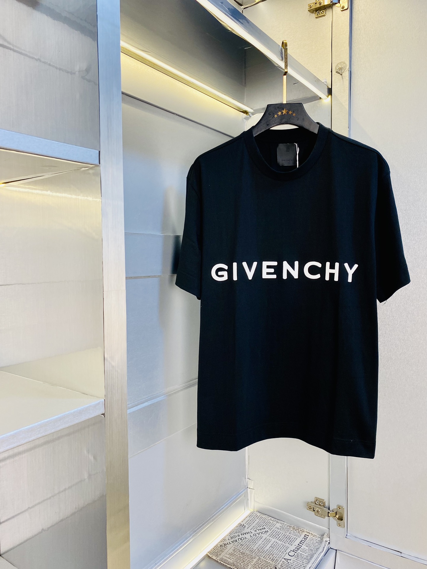 NO:161660,Wear 210 kilograms original order!  Fatty Gospel Givenchy Givenchy Couple Outfit Original Quality Latest Short Sleeve T-shirt Five-quarter Sleeve Middle Sleeve Selected counter Customized top-grade cotton imported fabric with original wash mark!  Complete three standards, all the details are perfectly 1-to-1 reproduction, restore the authenticity 100% original hardware, high-end customized auxiliary materials, original factory original standards, excellent upper body effect!  The counter is large in size Xs-XL (175/130 catties wearing Xs), given, given, given, T-shirt, tees, t-shirt, alexander wang19860909穿210斤 原单货！胖子福音 纪梵希Givenchy 情侣装原单品质 最新款 短袖T恤 五分袖中袖 精选专柜订制顶级纯棉进口面料 带原版洗水唛！三标齐全 所有细节做工完美1比1复刻 还原正品百分百 原版五金 高端订制辅料 原厂原标 上身效果超赞！专柜码数偏大Xs-XL(175/130斤穿Xs),,givenchy,givenchy,T-shirt,tees，t-shirt,alexander wang,Men's clothing