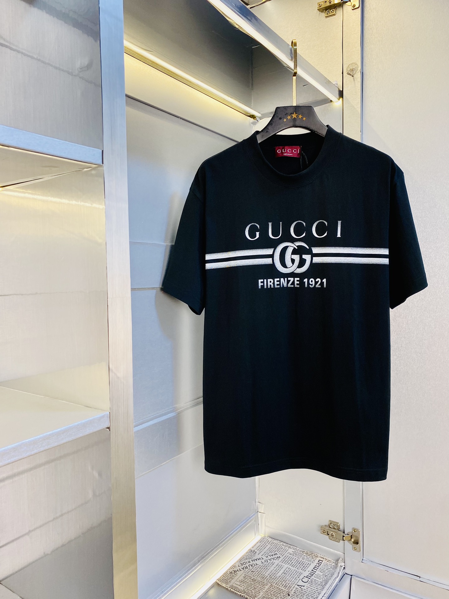 NO:449365,Wear 210 kilograms original order!  Fatty Gospel Gucci Couple Clothing Gucci Original Quality 2025 Latest Short-sleeved T-shirt Five-quarter Sleeve Middle Sleeve Selected counter custom-made top-grade cotton imported fabric with original wash mark!  Complete three standards, all the details are perfectly 1-to-1 reproduction, restore the authenticity 100% original hardware, high-end customized auxiliary materials, original factory original standards, excellent upper body effect!  The counter code is relatively large Xs-XL (175/130 catties wearing Xs), gucci, T-shirt, tees, t-shirt, alexander wang19860909穿210斤 原单货！胖子福音 情侣装古奇Gucci 原单品质 2025最新款 短袖T恤 五分袖中袖 精选专柜订制顶级纯棉进口面料 带原版洗水唛！三标齐全 所有细节做工完美1比1复刻 还原正品百分百 原版五金 高端订制辅料 原厂原标 上身效果超赞！专柜码数偏大Xs-XL(175/130斤穿Xs),,gucci,T-shirt,tees，t-shirt,alexander wang,Men's clothing