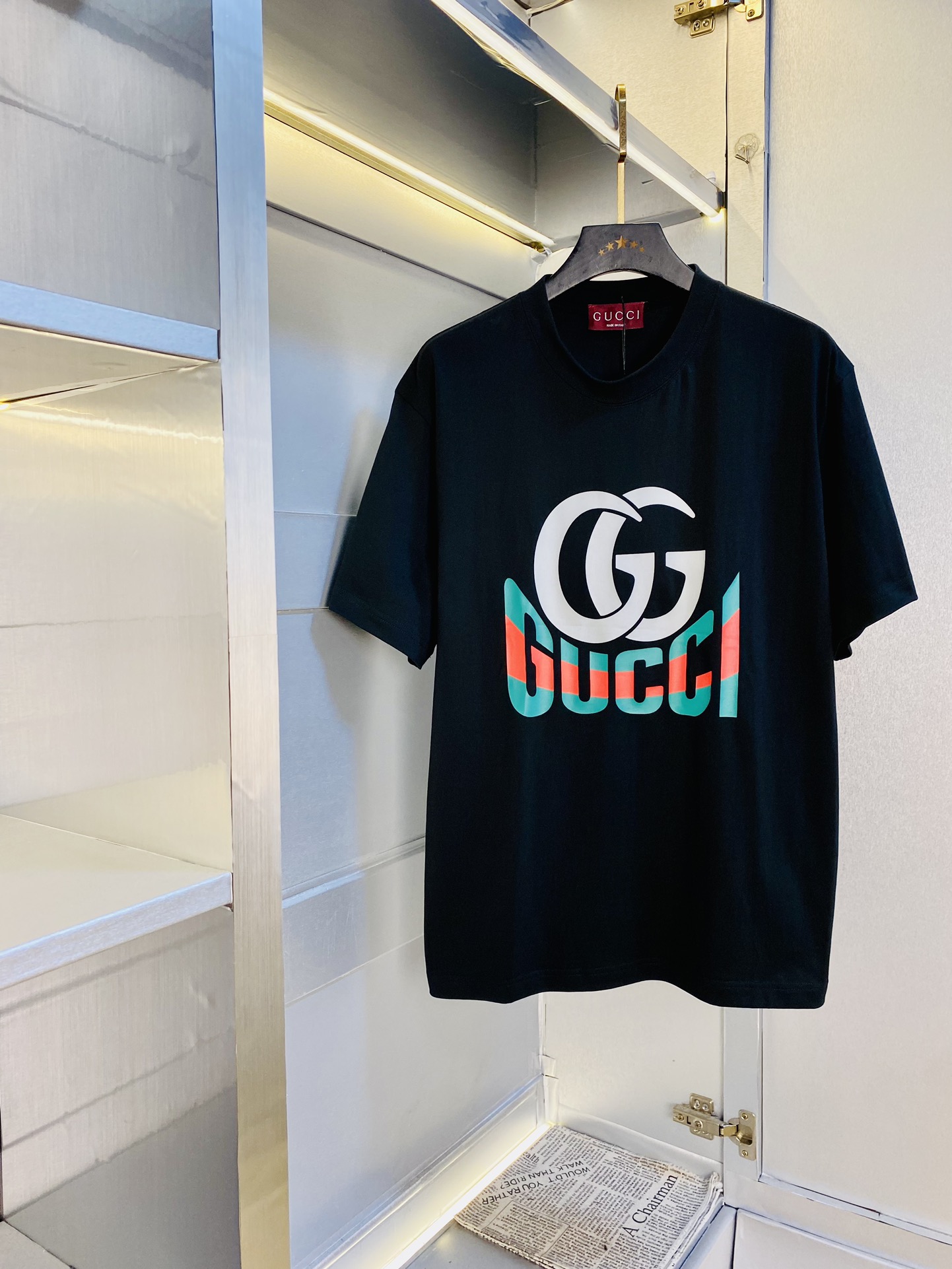 NO:503900,Wear 210 kilograms original order!  Fatty Gospel Gucci Couple Clothing Gucci Original Quality 2025 Latest Short-sleeved T-shirt Five-quarter Sleeve Middle Sleeve Selected counter custom-made top-grade cotton imported fabric with original wash mark!  Complete three standards, all the details are perfectly 1-to-1 reproduction, restore the authenticity 100% original hardware, high-end customized auxiliary materials, original factory original standards, excellent upper body effect!  The counter code is relatively large Xs-XL (175/130 catties wearing Xs), gucci, T-shirt, tees, t-shirt, alexander wang19860909穿210斤 原单货！胖子福音 情侣装古奇Gucci 原单品质 2025最新款 短袖T恤 五分袖中袖 精选专柜订制顶级纯棉进口面料 带原版洗水唛！三标齐全 所有细节做工完美1比1复刻 还原正品百分百 原版五金 高端订制辅料 原厂原标 上身效果超赞！专柜码数偏大Xs-XL(175/130斤穿Xs),,gucci,T-shirt,tees，t-shirt,alexander wang,Men's clothing