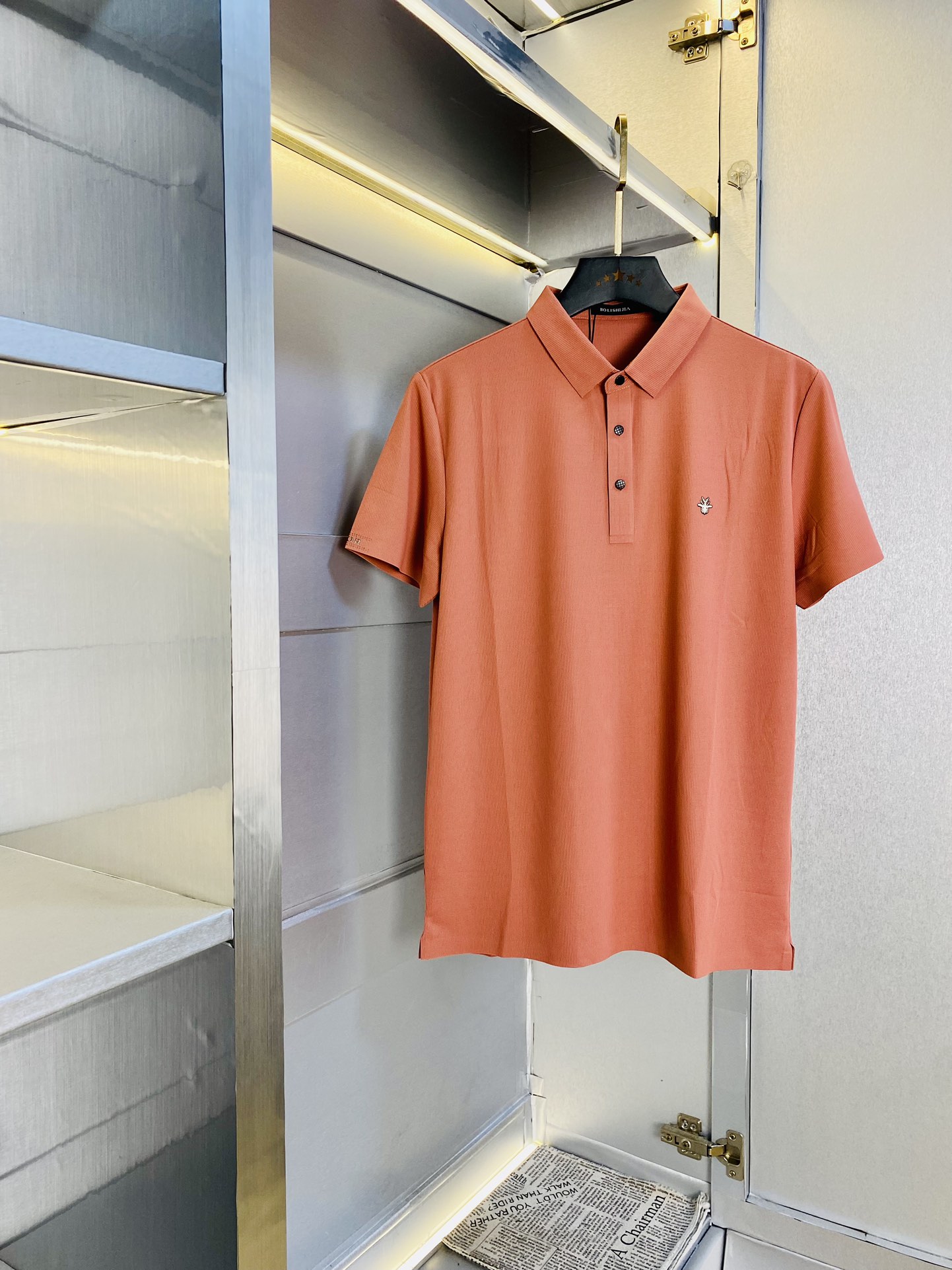 NO:510593,Dior original single quality 2025 latest clothes, short-sleeved lapel, short-sleeved Polo, selected counter customized top-grade imported red mercerized cotton fabric, all details are perfectly 1 to 1 replica, restore the authentic 100% original hardware, high-end customized auxiliary materials, original factory original standard, excellent upper body effect, M-3XL,,dior,dior,T-shirt,alexander wang19860909迪奥Dior 原单品质 2025最新款衣服 短袖翻领短袖Polo 精选专柜订制顶级朱地丝光棉进口面料 所有细节做工完美1比1复刻 还原正品百分百 原版五金 高端订制辅料 原厂原标 上身效果超赞 码数 M-3XL,,dior,dior,T-shirt,alexander wang,Men's clothing