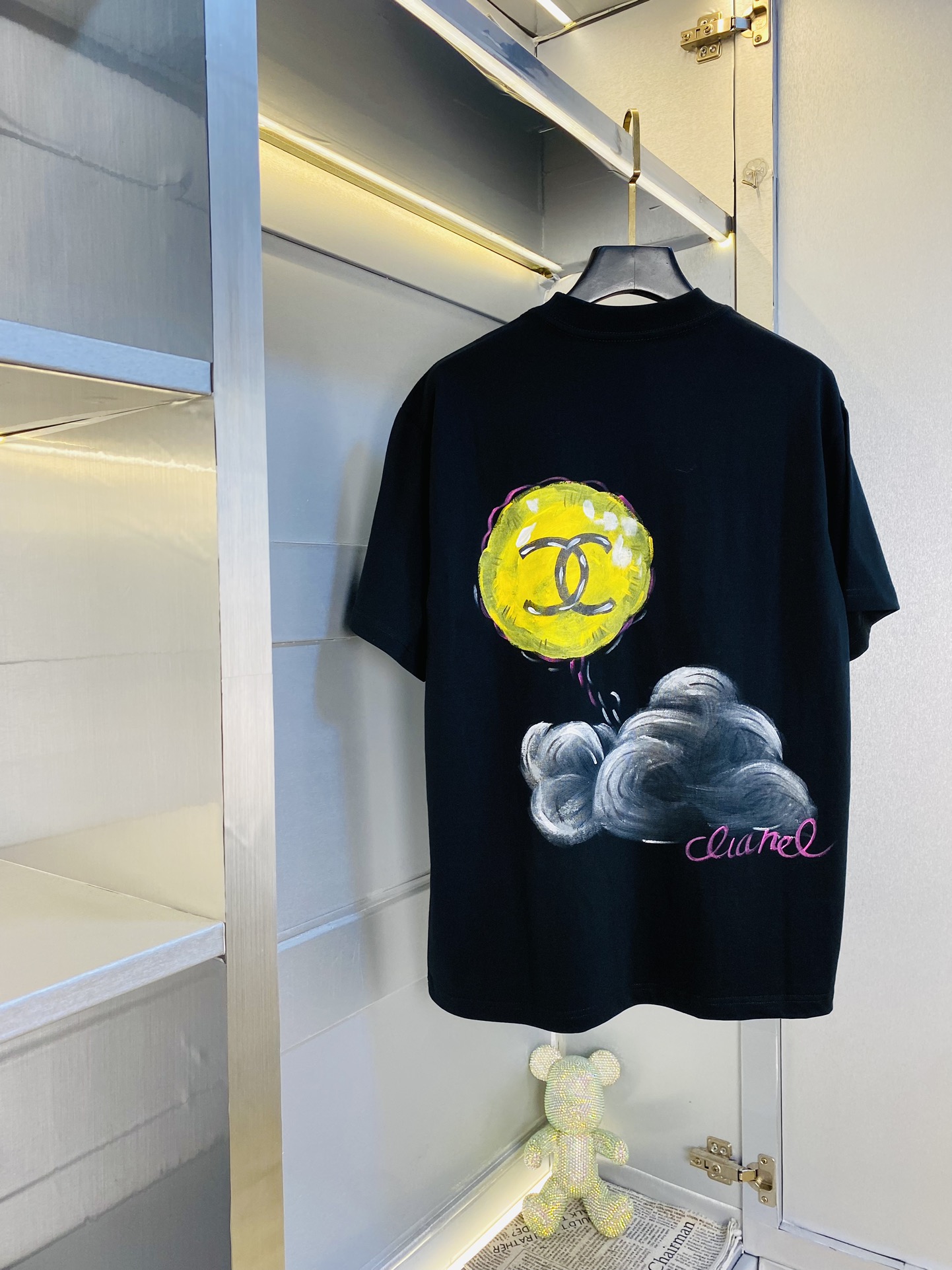 NO:508315,Wear 240 pounds, gospel of fat man, couple outfit Chanel Chanel, original quality, latest style, men's short-sleeved T-shirt, selected counter custom-made top mercerized cotton imported fabric, all details are perfectly 1 to 1 replica, restore the authentic 100% original hardware, high-end customized auxiliary materials, original factory original standard, excellent upper body effect!  S-3XL (175/130 catties S), chanel, chanel, T-shirt, tees, t-shirt, alexander wang19860909穿240斤 胖子福音 情侣装香奈儿Chanel 原单品质 最新款 男装短袖T恤 精选专柜订制顶级丝光棉进口面料 所有细节做工完美1比1复刻 还原正品百分百 原版五金 高端订制辅料 原厂原标 上身效果超赞！码数偏大S-3XL(175/130斤穿S),,chanel,chanel,T-shirt,tees，t-shirt,alexander wang,Men's clothing