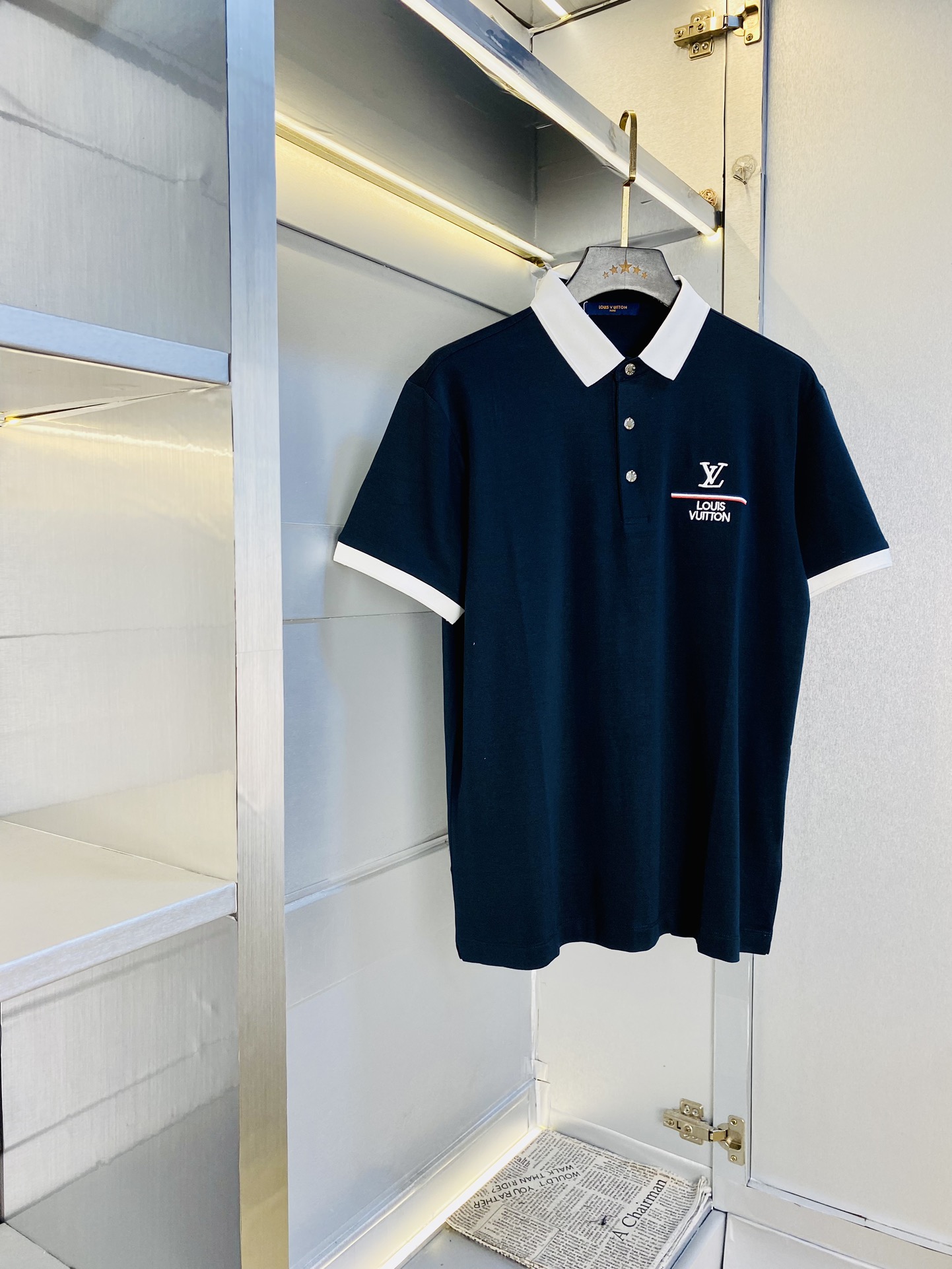 NO:160492,Wearable 210 kilograms of fat man's gospel Louis Vuitton Lv Original single quality 2025 latest clothes Short-sleeved lapel Short-sleeved Polo Selected counter customized top-grade imported mercerized cotton fabrics All details are perfectly 1 to 1 replicate, restore the authentic 100% original hardware High-end custom auxiliary materials Original original mark The upper body effect is excellent Number of codes M-4XL,,louis vuitton,louis vuitton,T-shirt,alexander wang19860909可穿210斤胖子福音 路易威登Lv 原单品质 2025最新款衣服 短袖翻领短袖Polo 精选专柜订制顶级朱地丝光棉进口面料 所有细节做工完美1比1复刻 还原正品百分百 原版五金 高端订制辅料 原厂原标 上身效果超赞 码数 M-4XL,,louis vuitton,louis vuitton,T-shirt,alexander wang,Men's clothing