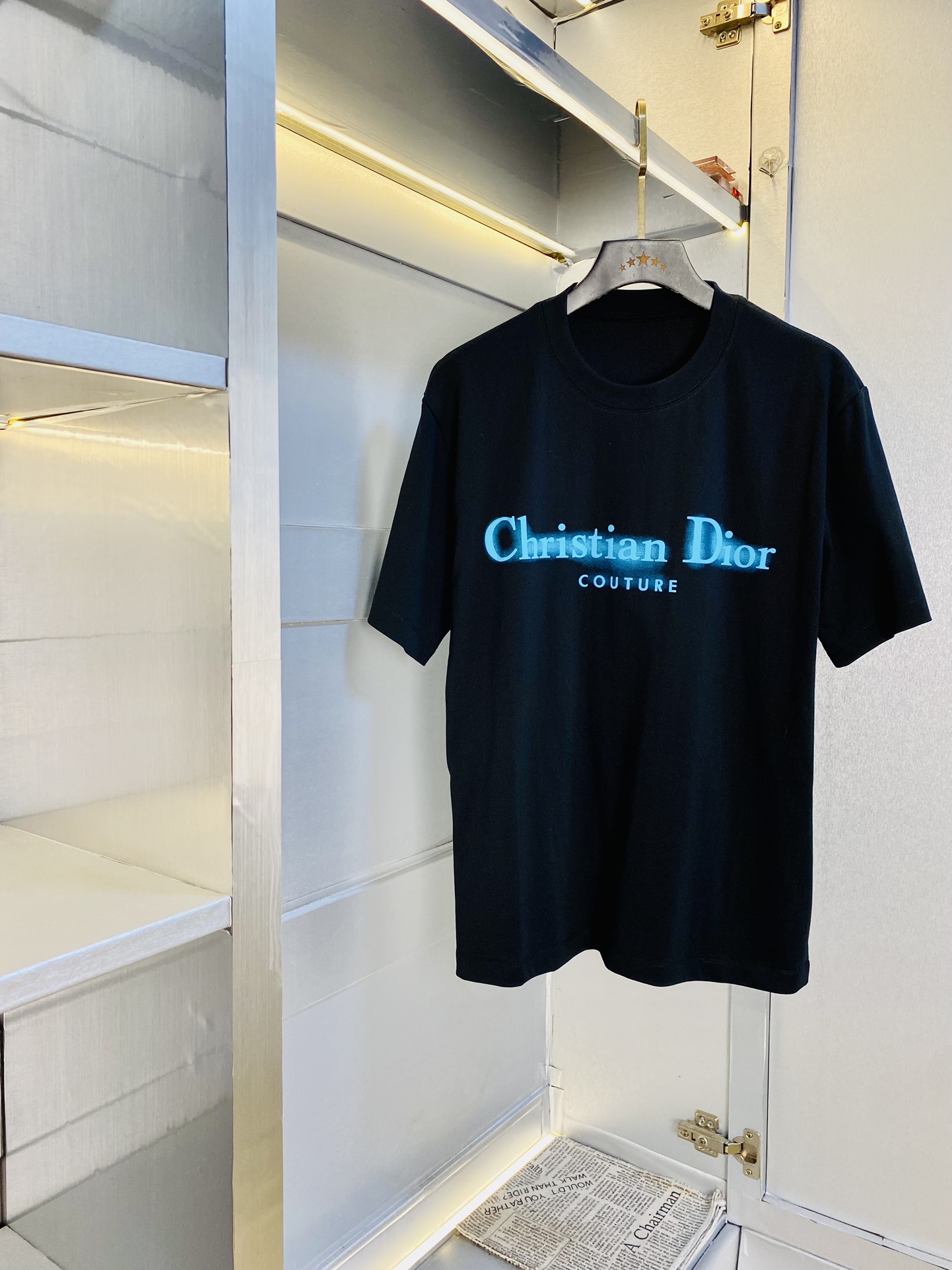 NO:480664,Wear 210 kilograms original order!  Fatty Gospel Couple Outfit Dior Original Quality 2025 Latest Short Sleeve T-shirt Five-quarter Sleeve Middle Sleeve Selected counter Customized top-grade cotton imported fabric with original wash mark!  Complete three standards, all the details are perfectly 1-to-1 reproduction, restore the authenticity 100% original hardware, high-end customized auxiliary materials, original factory original standards, excellent upper body effect!  M-3XL (175/130 catties M), dior, dior, T-shirt, tees, t-shirt, alexander wang19860909穿210斤 原单货！胖子福音 情侣装迪奥Dior 原单品质 2025最新款 短袖T恤 五分袖中袖 精选专柜订制顶级纯棉进口面料 带原版洗水唛！三标齐全 所有细节做工完美1比1复刻 还原正品百分百 原版五金 高端订制辅料 原厂原标 上身效果超赞！码数偏大M-3XL(175/130斤穿M),,dior,dior,T-shirt,tees，t-shirt,alexander wang,Men's clothing