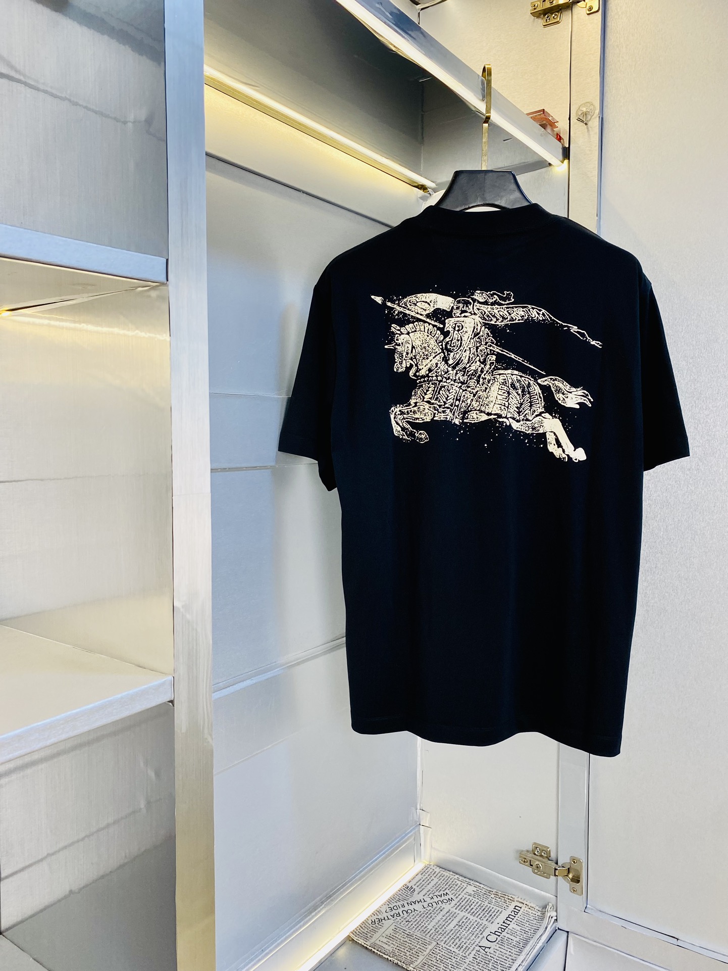 NO:151575,Wearing pounds, original order!  Fatty Gospel Couple Outfit Burberry Original Quality Latest Short Sleeve T-shirt Five-quarter Sleeve Middle Sleeve Selected counter Customized top-grade cotton imported fabric with original wash mark!  Complete three standards, all the details are perfectly 1-to-1 reproduction, restore the authenticity 100% original hardware, high-end customized auxiliary materials, original factory original standards, excellent upper body effect!  M-3XL (175/130 catties M), burberry, burberry, T-shirt, tees, t-shirt, alexander wang19860909穿斤 原单货！胖子福音 情侣装巴宝莉Burberry 原单品质 最新款 短袖T恤 五分袖中袖 精选专柜订制顶级纯棉进口面料 带原版洗水唛！三标齐全 所有细节做工完美1比1复刻 还原正品百分百 原版五金 高端订制辅料 原厂原标 上身效果超赞！码数偏大M-3XL(175/130斤穿M),,burberry,burberry,T-shirt,tees，t-shirt,alexander wang,Men's clothing