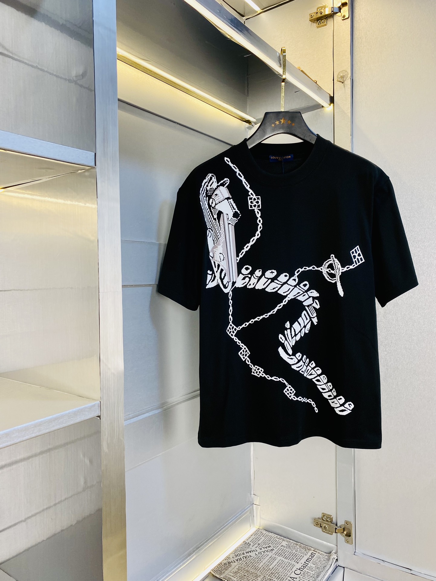 NO:420794,Wearing 210 pounds, Fatty Gospel, couple outfit Louis Vuitton Lv, original quality, latest style, men's short-sleeved T-shirt, selected counter customized top mercerized cotton imported fabric, all details are perfectly 1 to 1 replica, restore the authentic 100% original hardware, high-end customized auxiliary materials, original factory original standard, excellent upper body effect!  M-3XL (175/130 catties M), louis vuitton,louis vuitton,t-shirt,tees,t-shirt,alexander wang19860909穿210斤 胖子福音 情侣装路易威登Lv 原单品质 最新款 男装短袖T恤 精选专柜订制顶级丝光棉进口面料 所有细节做工完美1比1复刻 还原正品百分百 原版五金 高端订制辅料 原厂原标 上身效果超赞！码数偏大M-3XL(175/130斤穿M),,louis vuitton,louis vuitton,T-shirt,tees，t-shirt,alexander wang,Men's clothing