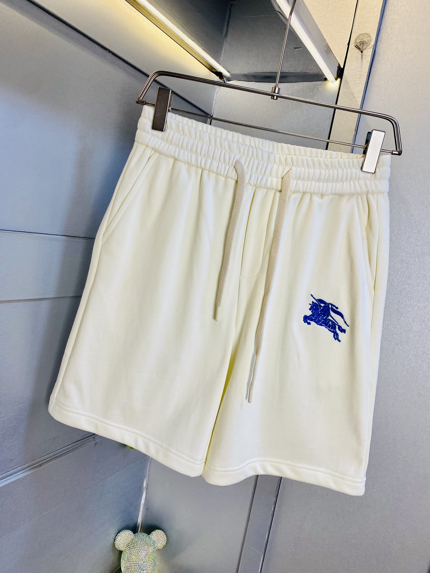 Alternative view of Burberry Shorts 09519