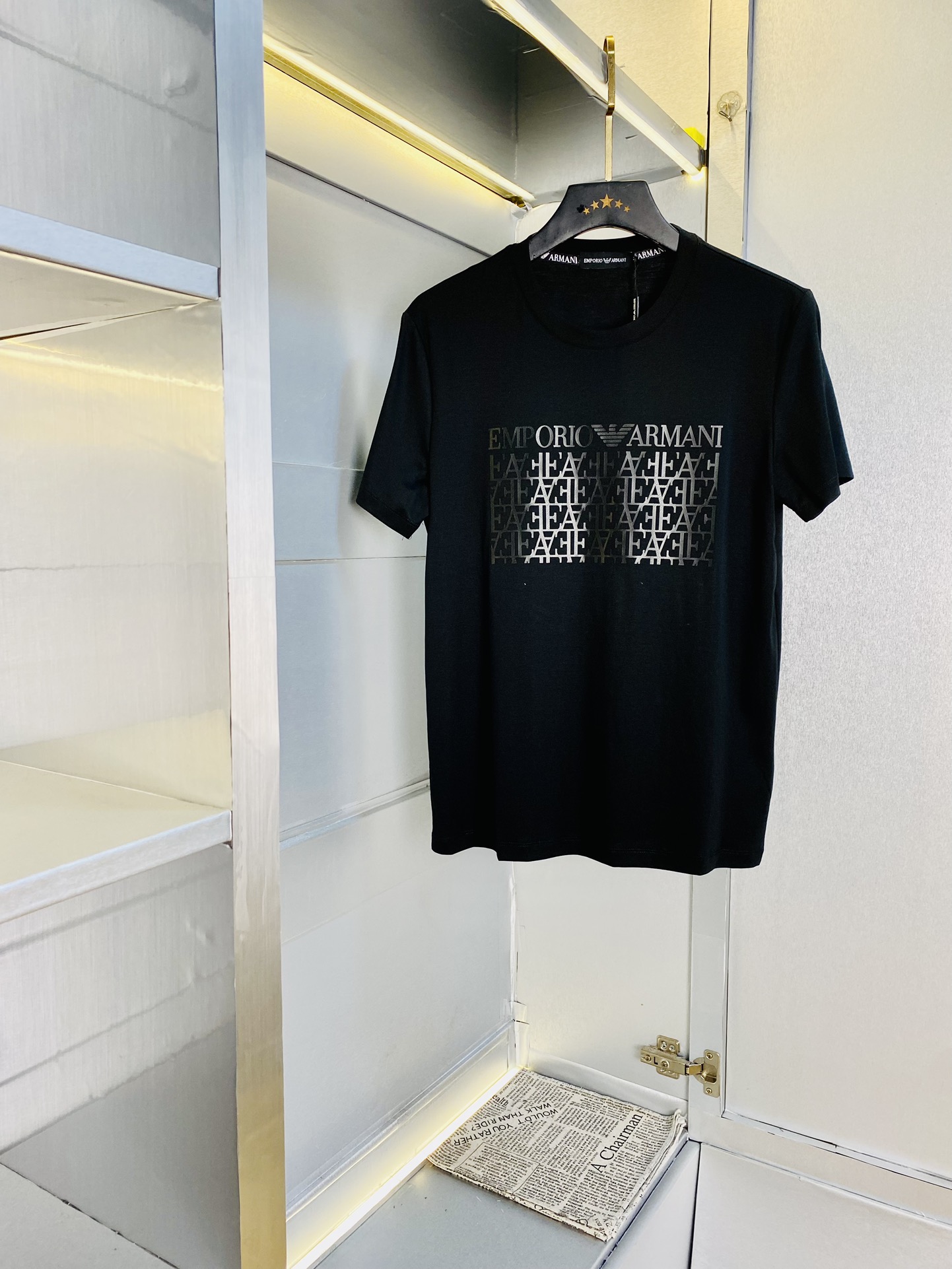 NO:509227,The same style on the official website can wear 210 catties Armani Armani Original single quality 2025 latest round neck short-sleeved T-shirt selected counter customized top-grade double mercerized cotton imported fabric. All details are perfectly 100% replicated. Original hardware. High-end customized auxiliary materials. Original original mark. The upper body effect is excellent. Number of codes M-4XL,,armani,armani,T-shirt,tees,t-shirt,alexander wang19860909官网同款可穿210斤 阿玛尼Armani 原单品质 2025最新款圆领短袖T恤 精选专柜订制顶级双丝光棉进口面料 所有细节做工完美1比1复刻 还原正品百分百 原版五金 高端订制辅料 原厂原标 上身效果超赞 码数 M-4XL,,armani,armani,T-shirt,tees，t-shirt,alexander wang,Men's clothing