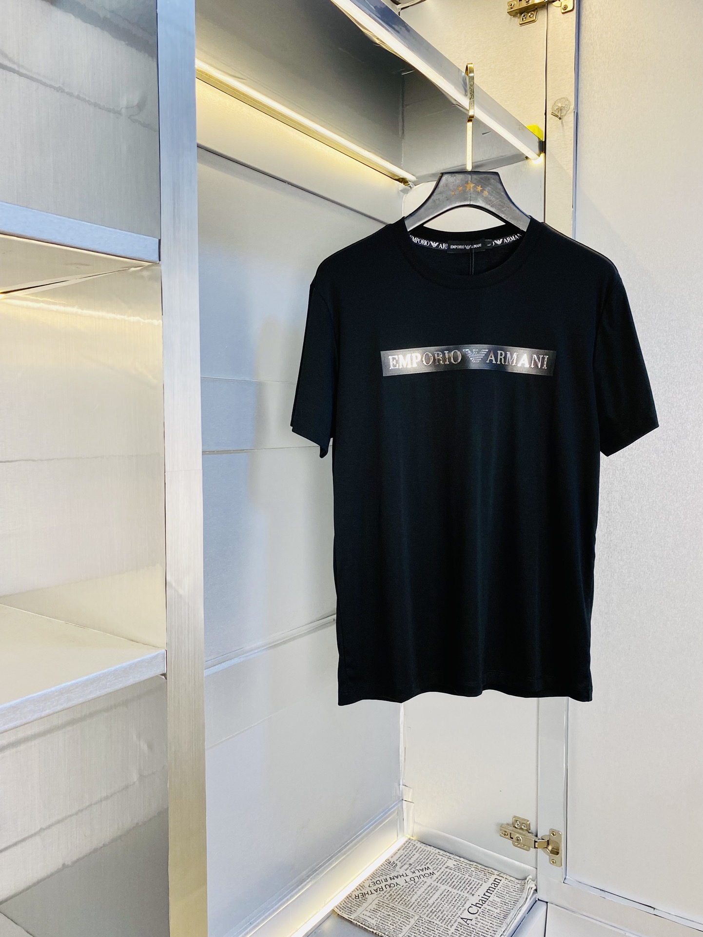 NO:151581,The same style can be worn on the official website Armani Armani Original quality Latest round neck short-sleeved T-shirt Selected counter custom-made top double mercerized cotton imported fabrics All details are perfectly 1 to 1 replicate, restore the authenticity 100% original hardware High-end custom auxiliary materials Original factory original standard The upper body effect is excellent Number of codes M-4XL,,armani,armani,T-shirt,tees,t-shirt,alexander wang19860909官网同款可穿斤 阿玛尼Armani 原单品质 最新款圆领短袖T恤 精选专柜订制顶级双丝光棉进口面料 所有细节做工完美1比1复刻 还原正品百分百 原版五金 高端订制辅料 原厂原标 上身效果超赞 码数 M-4XL,,armani,armani,T-shirt,tees，t-shirt,alexander wang,Men's clothing