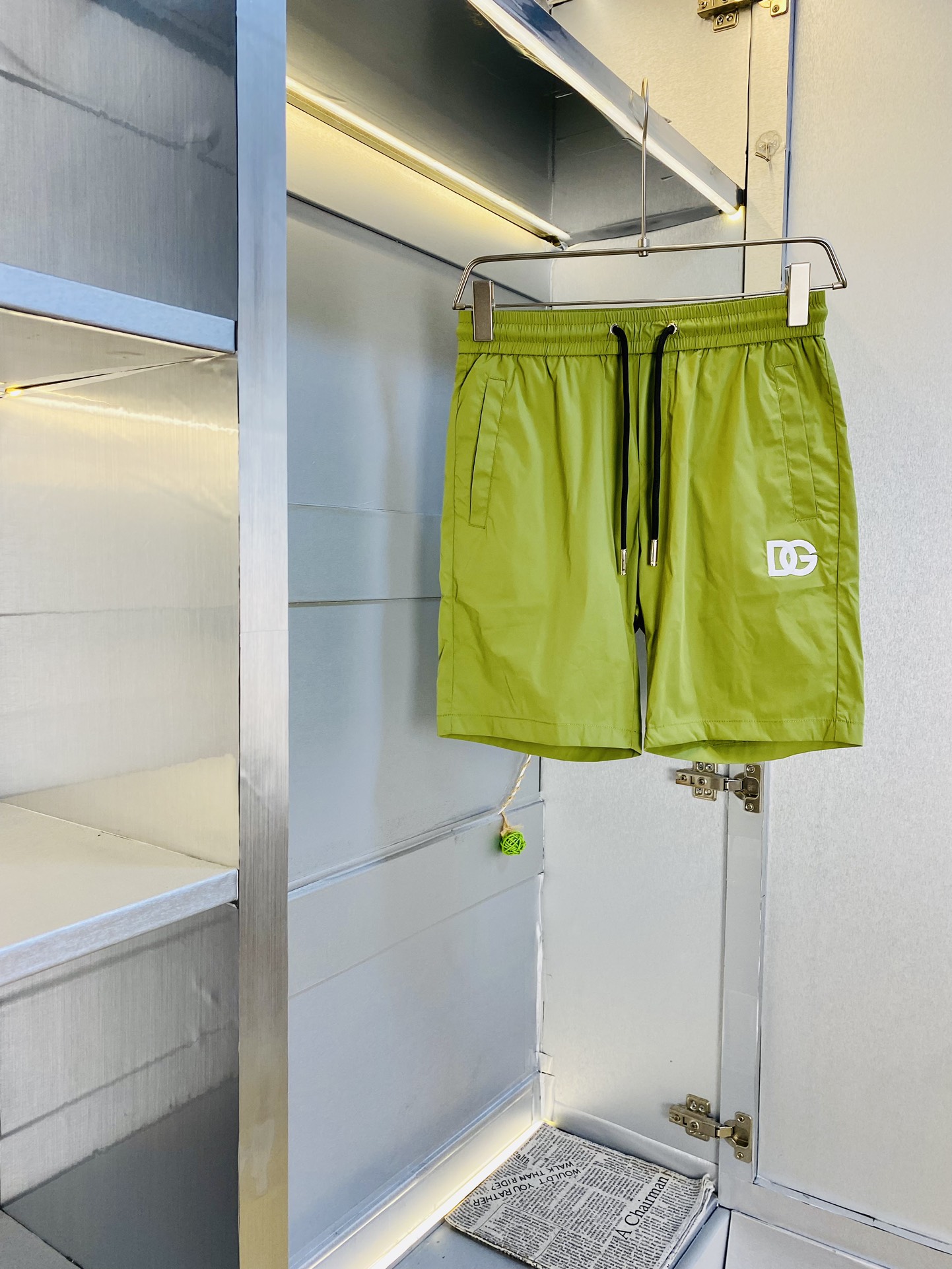 NO:427257,Wearable 220 catties Couple model Dolce & Gabbana DG Original quality Latest model Quick-dry shorts Quick-dry pants Beach pants Elastic pants Sport pants High-end workmanship!  Selected counter custom imported fabrics, all details are perfectly 1-to-1 reproduction, restore the authenticity 100% original hardware, high-end customized auxiliary materials, original factory original standard, excellent upper body effect!  Code number M-4XL, Dolce & Gabbana, shorts, alexander wang19860909可穿220斤 情侣款 杜嘉班纳DG 原单品质 最新款 速干短裤速干裤沙滩裤松紧裤运动裤高级做工！精选专柜订制进口面料 所有细节做工完美1比1复刻 还原正品百分百 原版五金 高端订制辅料 原厂原标 上身效果超赞！码数M-4XL,,Dolce&Gabbana,shorts,alexander wang,Men's clothing