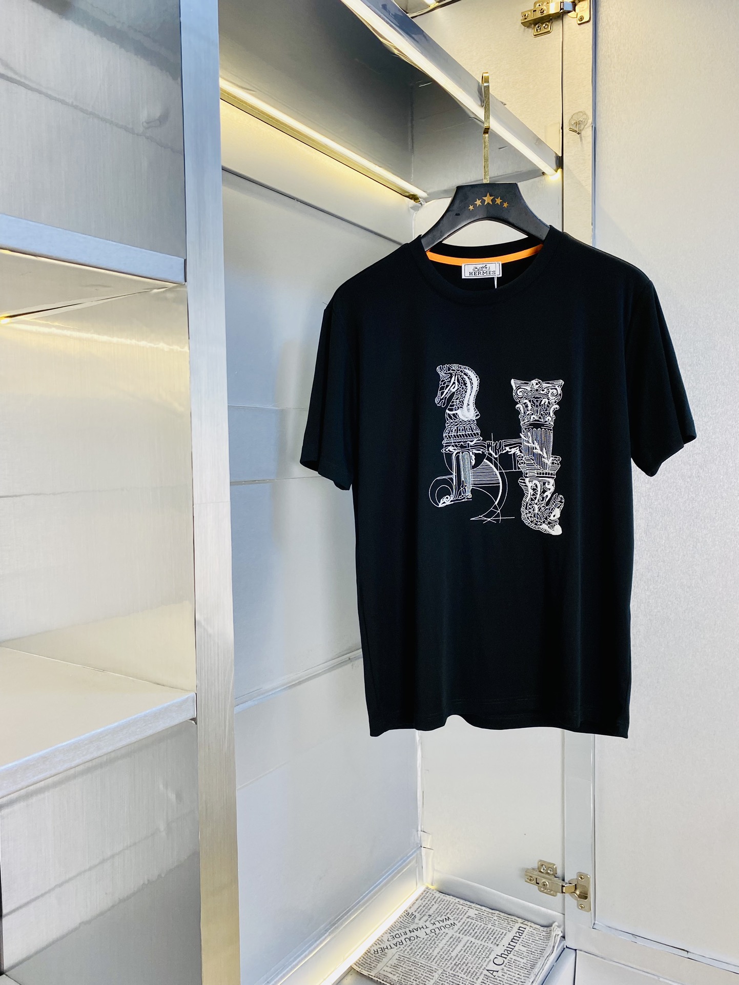 NO:446658,The same Hermes Hermes on the official website original single quality latest round neck short-sleeved T-shirt selected counter custom-made top double mercerized cotton imported fabrics. All details are perfectly 100% replica of the original product. Original hardware. High-end customized auxiliary materials. Original original mark. The upper body effect is excellent. Number of codes M-3XL,,hermes,hermes,T-shirt,tees,t-shirt,alexander wang19860909官网同款爱马仕Hermes 原单品质 最新款圆领短袖T恤 精选专柜订制顶级双丝光棉进口面料 所有细节做工完美1比1复刻 还原正品百分百 原版五金 高端订制辅料 原厂原标 上身效果超赞 码数 M-3XL,,hermes,hermes,T-shirt,tees，t-shirt,alexander wang,Men's clothing