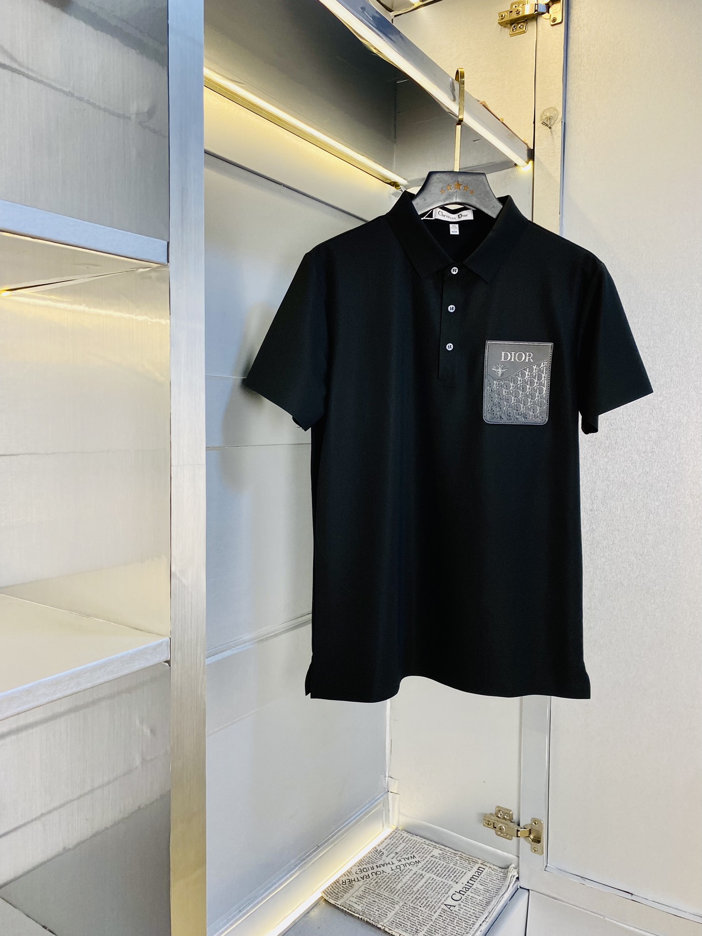 NO:480663,The original single product can be worn 210 kilograms Dior Original single quality 2025 latest men's lapel short-sleeved T-shirt polo shirt high-end workmanship!  Selected counters to customize the top-grade double mercerized bead flooring fabric. All details are perfectly crafted and replicated 100% authentic. Original hardware, high-end customized auxiliary materials, original factory original standard, excellent upper body effect!  Code number M-4XL, dior,dior,T-shirt,tees,t-shirt,alexander wang19860909原单货可穿210斤 迪奥Dior 原单品质 2025最新款 男装翻领短袖T恤polo衫 高级做工！精选专柜订制顶级双丝光珠地棉进口面料 所有细节做工完美1比1复刻 还原正品百分百 原版五金 高端订制辅料 原厂原标 上身效果超赞！码数M-4XL,,dior,dior,T-shirt,tees，t-shirt,alexander wang,Men's clothing