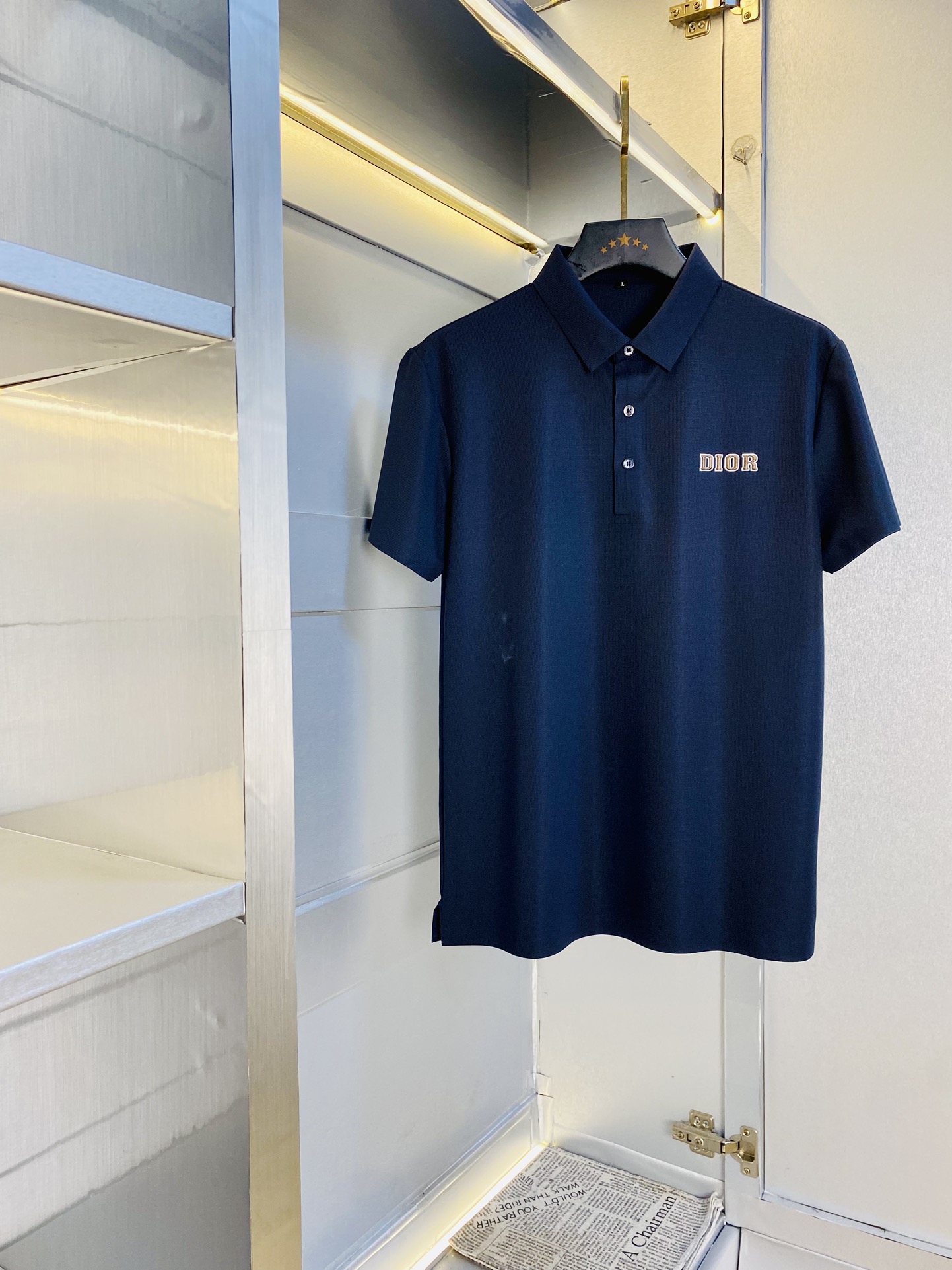 NO:446830,Original single item can be worn Dior original single item quality latest style men's lapel short-sleeved T-shirt Polo shirt high-end printed workmanship!  Selected counters to customize the top-grade double mercerized bead flooring fabric. All details are perfectly crafted and replicated 100% authentic. Original hardware, high-end customized auxiliary materials, original factory original standard, excellent upper body effect!  Code number M-4XL, dior,dior,T-shirt,tees,t-shirt,alexander wang19860909原单货可穿斤 迪奥Dior 原单品质 最新款 男装翻领短袖T恤Polo衫 高级印花做工！精选专柜订制顶级双丝光珠地棉进口面料 所有细节做工完美1比1复刻 还原正品百分百 原版五金 高端订制辅料 原厂原标 上身效果超赞！码数M-4XL,,dior,dior,T-shirt,tees，t-shirt,alexander wang,Men's clothing