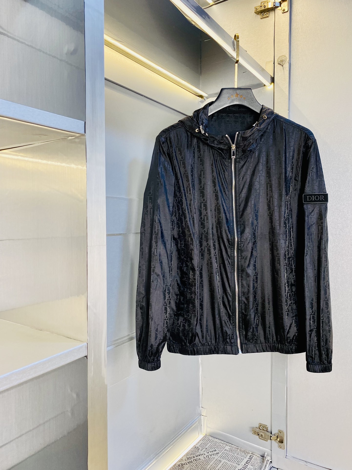 NO:510611,The original order on the official website Dior 2025 summer model!  New sunscreen protective clothing jacket jacket, high-quality, original fabric, Internet celebrity, same style, custom hardware accessories, very comfortable, super versatile, beautiful jacket, non-market, ordinary version, random comparison, absolutely guaranteed quality, color, size M-3XL,,dior,dior, jackets & coats, jackets & coats, alexander wang19860909官网原单货 迪奥Dior 2025夏季夏款！新款防晒衣防嗮衣外套夹克 高版本高品质 原版面料网红明星同款 开模定制五金辅料 感非常舒服 超级百搭好看的一款外套 非市场普通版本 随意对比 品质绝对保证 颜色图色 尺码M-3XL,,dior,dior,jackets & coats,jackets & coats,alexander wang,Men's clothing