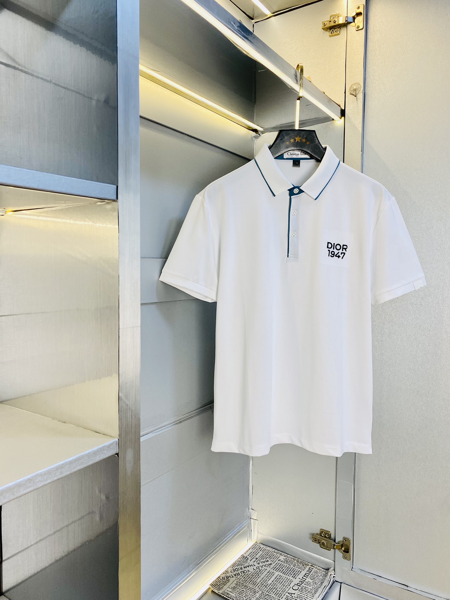 NO:469720,Wearable 190 kilograms of fat man's gossip Dior original single quality Latest clothes Short-sleeved lapel Short-sleeved Polo shirt Selected counter custom-made top-grade imported mercerized cotton fabrics All details are perfectly 1 to 1 replica of the original product Restore the authenticity 100% Original hardware High-end custom auxiliary materials Original original mark Excellent upper body effect Number M-3XL,,dior,dior,T-shirt,alexander wang19860909可穿190斤胖子福音 迪奥Dior 原单品质 最新款衣服 短袖翻领短袖Polo衫 精选专柜订制顶级朱地丝光棉进口面料 所有细节做工完美1比1复刻 还原正品百分百 原版五金 高端订制辅料 原厂原标 上身效果超赞 码数 M-3XL,,dior,dior,T-shirt,alexander wang,Men's clothing