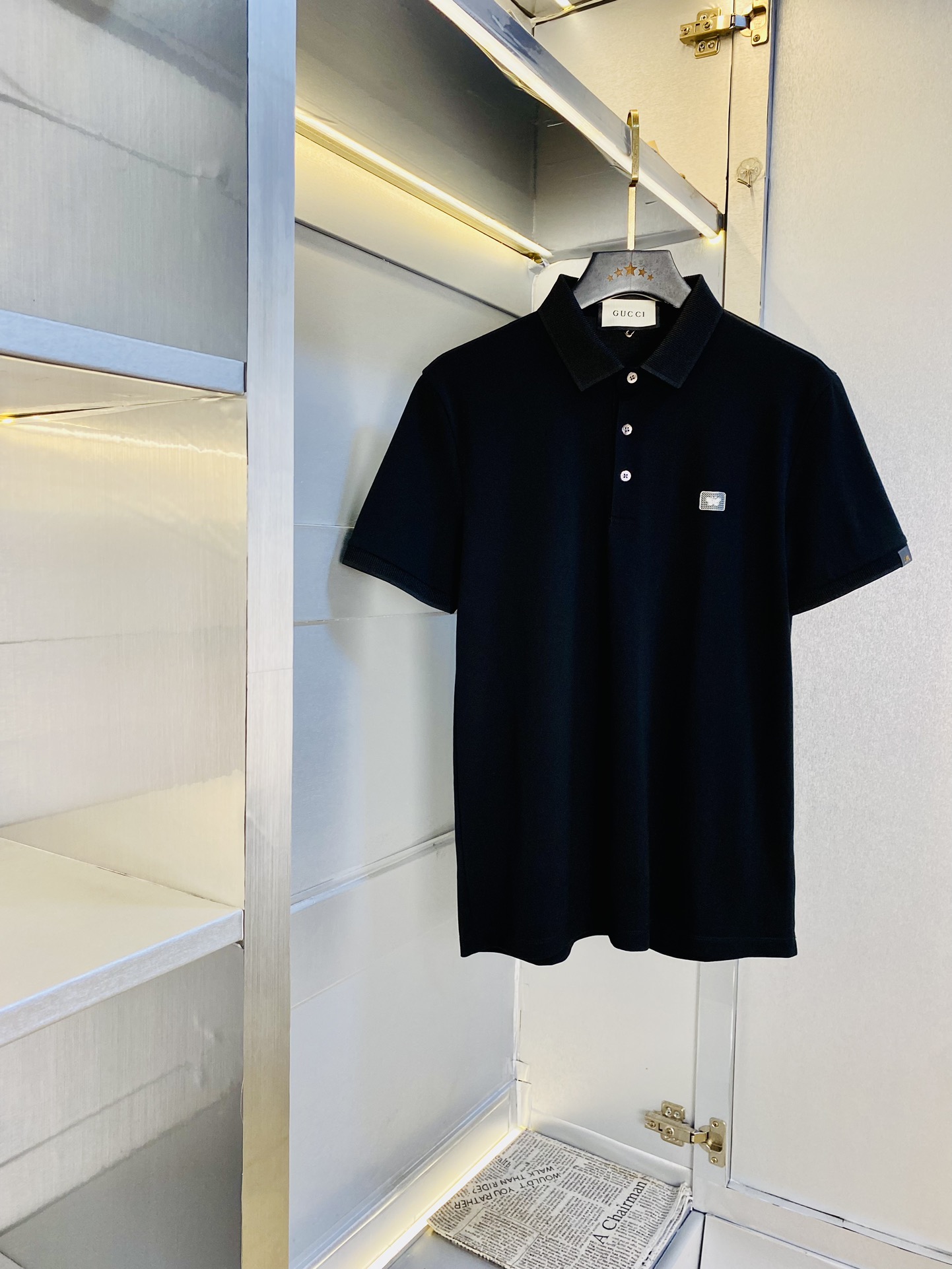 NO:480682,The gospel of fat man who can wear 190 kilograms Gucci Original single quality 2025 latest clothes Short-sleeved lapel short-sleeved Polo shirt Selected counter custom top-grade imported mercerized cotton fabrics All details are perfectly 1 to 1 replica of the workmanship restores the authenticity 100% original hardware High-end custom auxiliary materials Original factory original standard The upper body effect is excellent Number of codes M-3XL,,gucci,T-shirt,alexander wang19860909可穿190斤胖子福音 古奇Gucci 原单品质 2025最新款衣服 短袖翻领短袖Polo衫 精选专柜订制顶级朱地丝光棉进口面料 所有细节做工完美1比1复刻 还原正品百分百 原版五金 高端订制辅料 原厂原标 上身效果超赞 码数 M-3XL,,gucci,T-shirt,alexander wang,Men's clothing