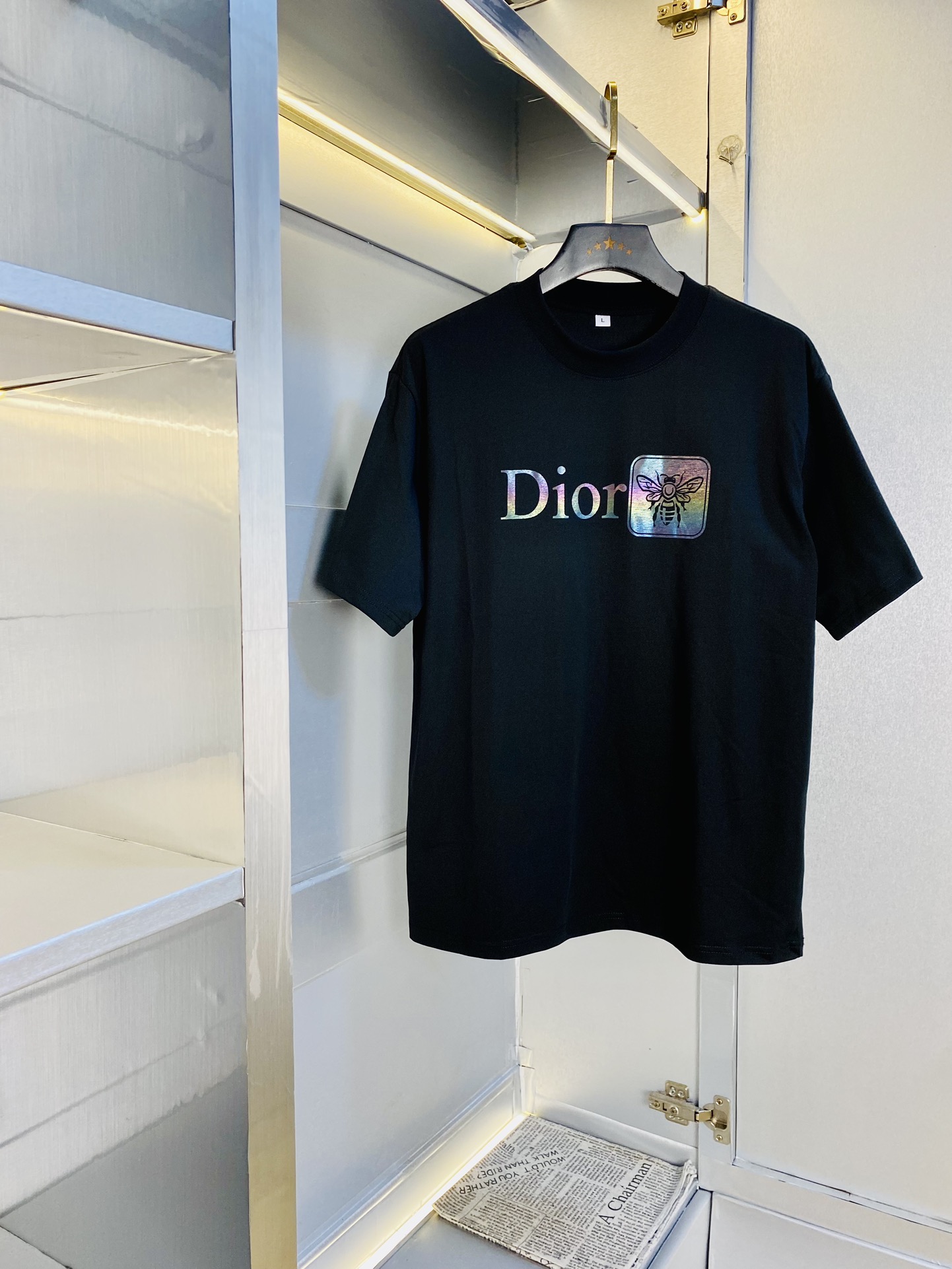 NO:529074,Wearing 210 pounds, Fatty Gospel, Couple suit Dior, Original quality, 2025 latest style, Men's short-sleeved T-shirt, Selected counter custom-made top mercerized cotton imported fabric, all details are perfectly 1 to 1 replica, restore the authentic 100% original hardware, high-end customized auxiliary materials, original factory original standard, excellent upper body effect!  Code number M-4XL, dior,dior,T-shirt,tees,t-shirt,alexander wang19860909穿210斤 胖子福音 情侣装迪奥Dior 原单品质 2025最新款 男装短袖T恤 精选专柜订制顶级丝光棉进口面料 所有细节做工完美1比1复刻 还原正品百分百 原版五金 高端订制辅料 原厂原标 上身效果超赞！码数M-4XL,,dior,dior,T-shirt,tees，t-shirt,alexander wang,Men's clothing