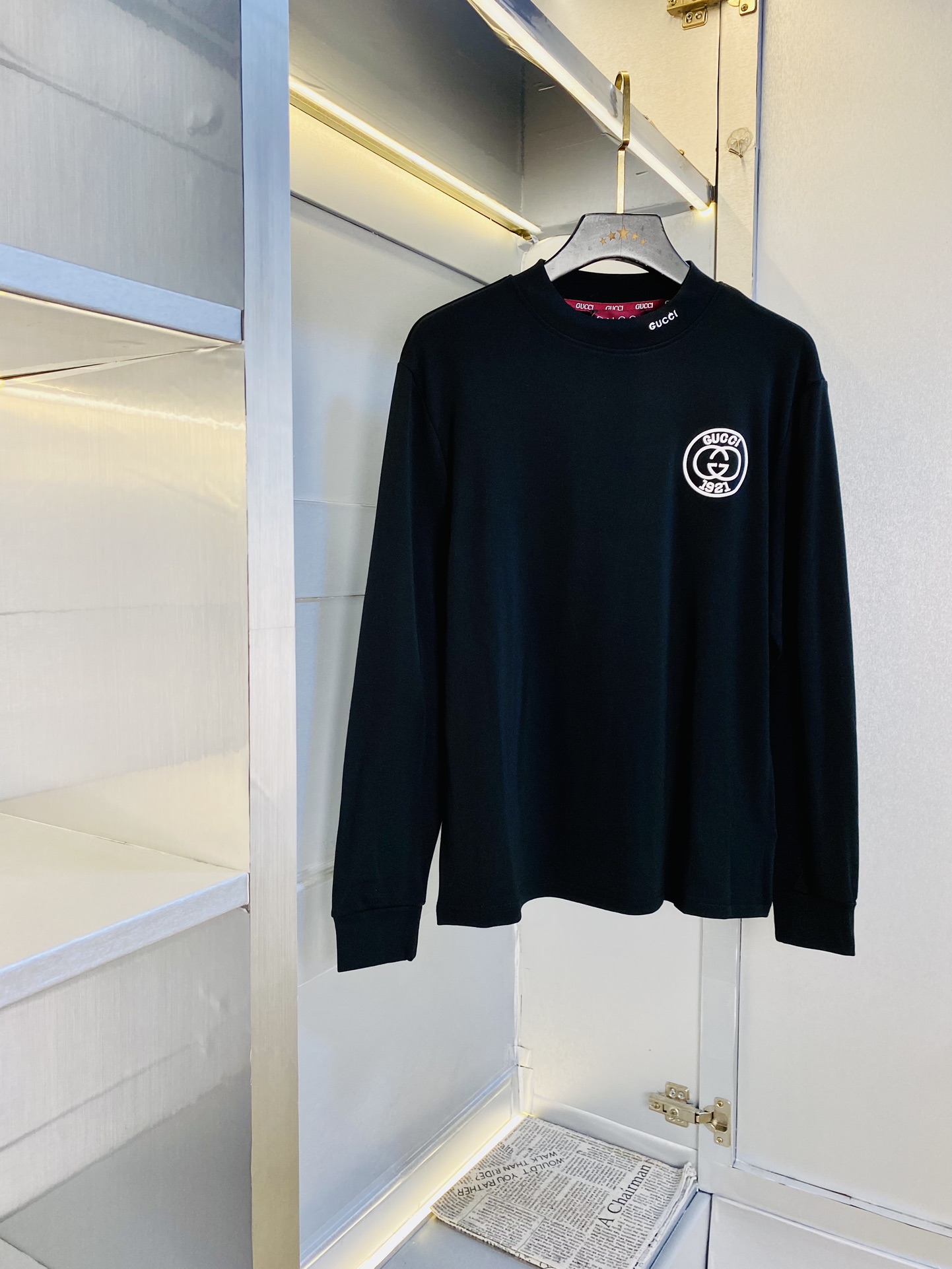 NO:596650,Wearing 200 pounds, velvet lining and thin velvet, Gucci, original quality, the latest warm long-sleeved sweatshirt, base layer T-shirt, selected counter custom-made top imported fabrics, all details are perfectly made, 1:1 replica, 100% authentic, original hardware, high-end customized accessories, original factory label, the upper body effect is amazing!  The size is too large S-XXL (175/130 pounds wear M),,gucci,hoodie,sweatshirts,tees,t-shirt,alexander wang19860909穿200斤 内里加绒加薄绒款 古奇Gucci 原单品质 最新款 保暖长袖卫衣款打底衫T恤 精选专柜订制顶级进口面料 所有细节做工完美1比1复刻 还原正品百分百 原版五金 高端订制辅料 原厂原标 上身效果超赞！码数偏大S-XXL(175/130斤穿M),,gucci,hoodie,sweatshirts,tees，t-shirt,alexander wang,Men's clothing