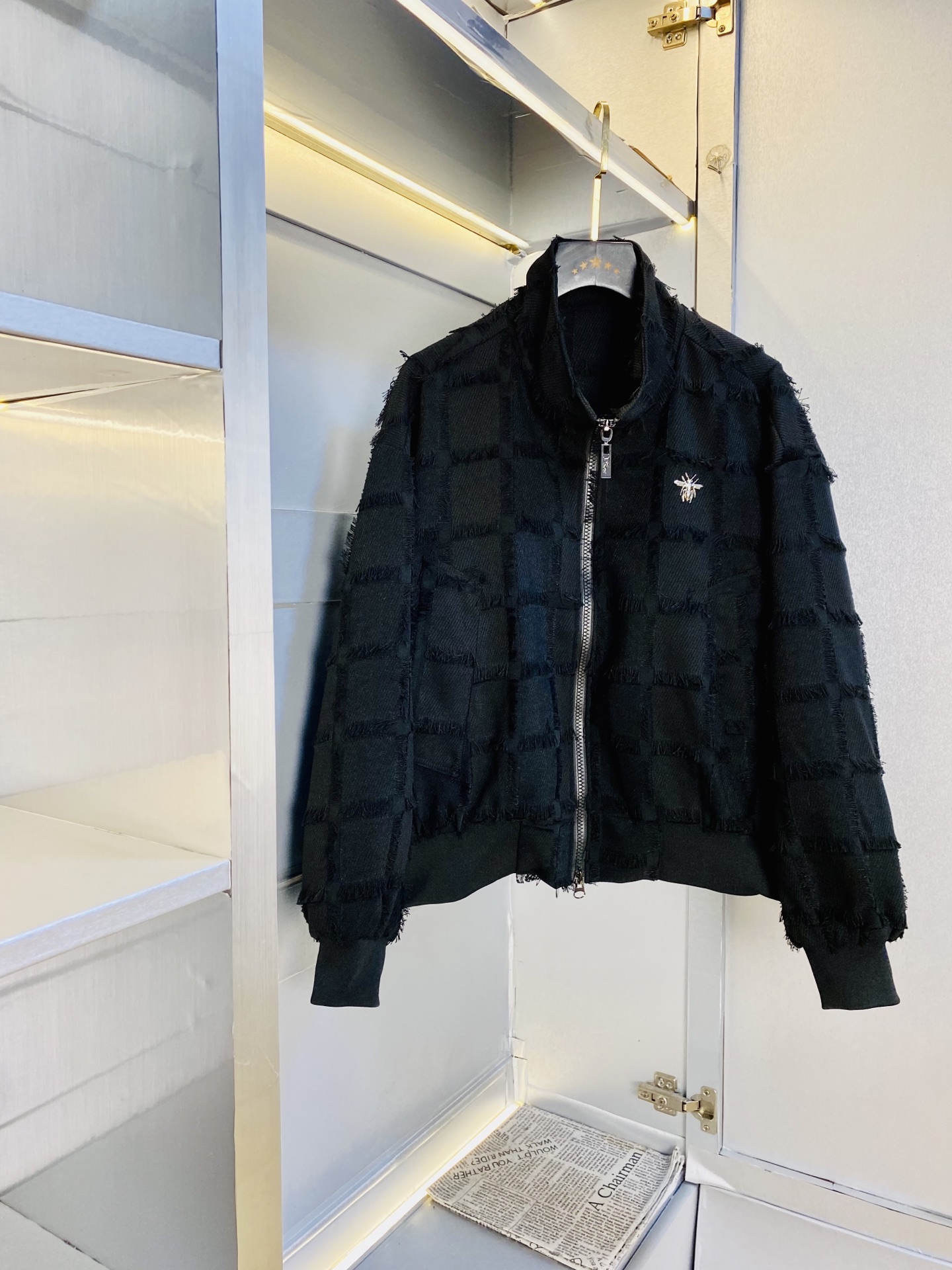 NO:608829,The original item from the official website can wear 200 pounds of Dior 2025 autumn style!  New coat, jacket and windproof coat. High version and high quality. The original fabric is the same as that of Internet celebrity stars. Open mold to customize hardware accessories. Very comfortable. Super versatile and good-looking coat. Non-common version in the market. Compare at will. Quality is absolutely guaranteed. Color pictures and colors. Size M-3XL, dior, dior, jackets & coats, jackets & coats, alexander wang19860909官网原单货 可穿200斤迪奥Dior 2025秋款！新款外套夹克防风衣 高版本高品质 原版面料网红明星同款 开模定制五金辅料 感非常舒服 超级百搭好看的一款外套 非市场普通版本 随意对比 品质绝对保证 颜色图色 尺码M-3XL,,dior,dior,jackets & coats,jackets & coats,alexander wang,Men's clothing