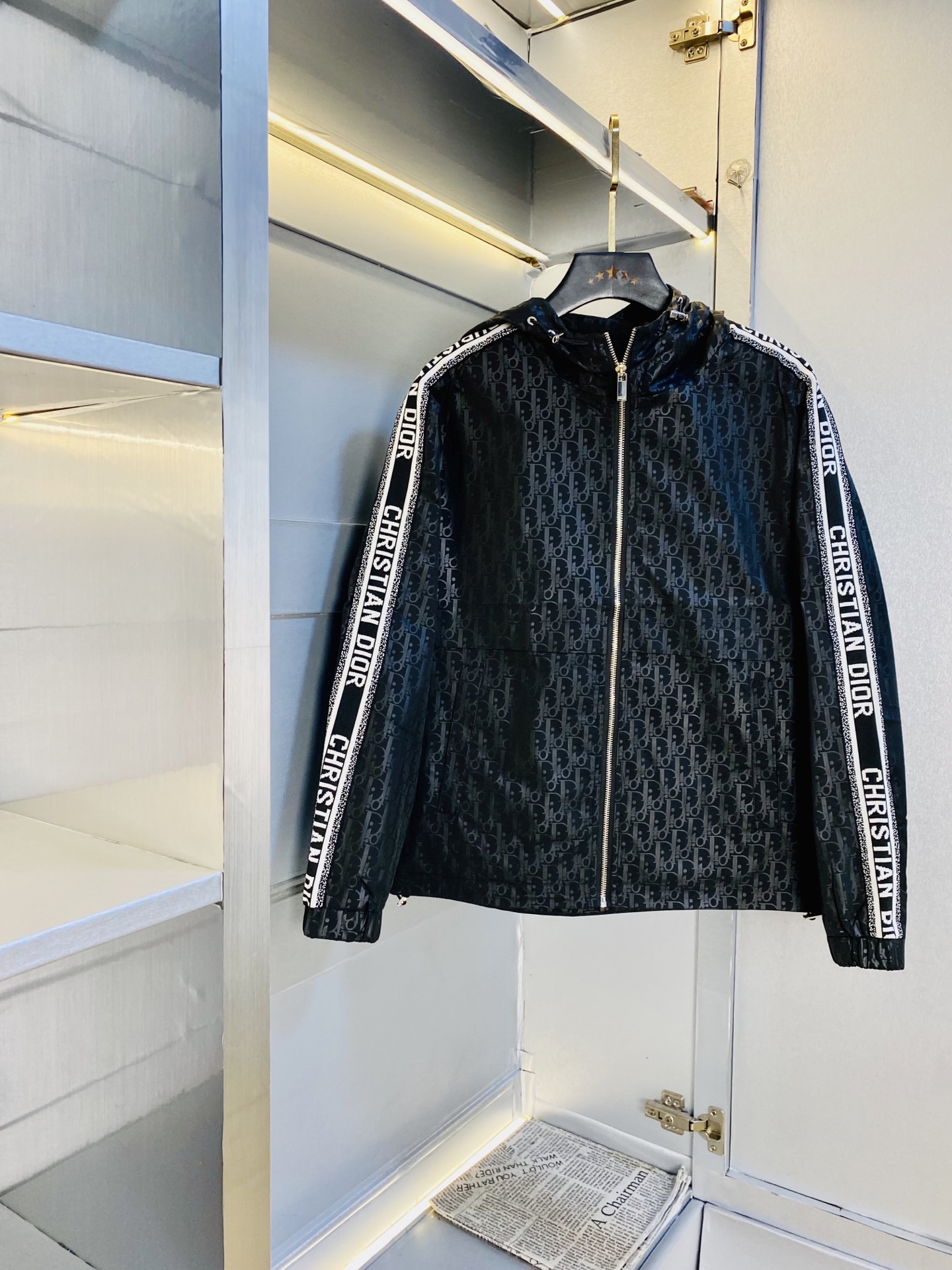 NO:656274,Original item from the official website Dior 2025 autumn style!  New coat, jacket and windproof coat. High version and high quality. The original fabric is the same as that of Internet celebrity stars. Open mold to customize hardware accessories. Very comfortable. Super versatile and good-looking coat. Non-common version in the market. Compare at will. Quality is absolutely guaranteed. Color pictures and colors. Size M-3XL, dior, dior, jackets & coats, jackets & coats, alexander wang19860909官网原单货 迪奥Dior 2025秋款！新款外套夹克防风衣 高版本高品质 原版面料网红明星同款 开模定制五金辅料 感非常舒服 超级百搭好看的一款外套 非市场普通版本 随意对比 品质绝对保证 颜色图色 尺码M-3XL,,dior,dior,jackets & coats,jackets & coats,alexander wang,Men's clothing