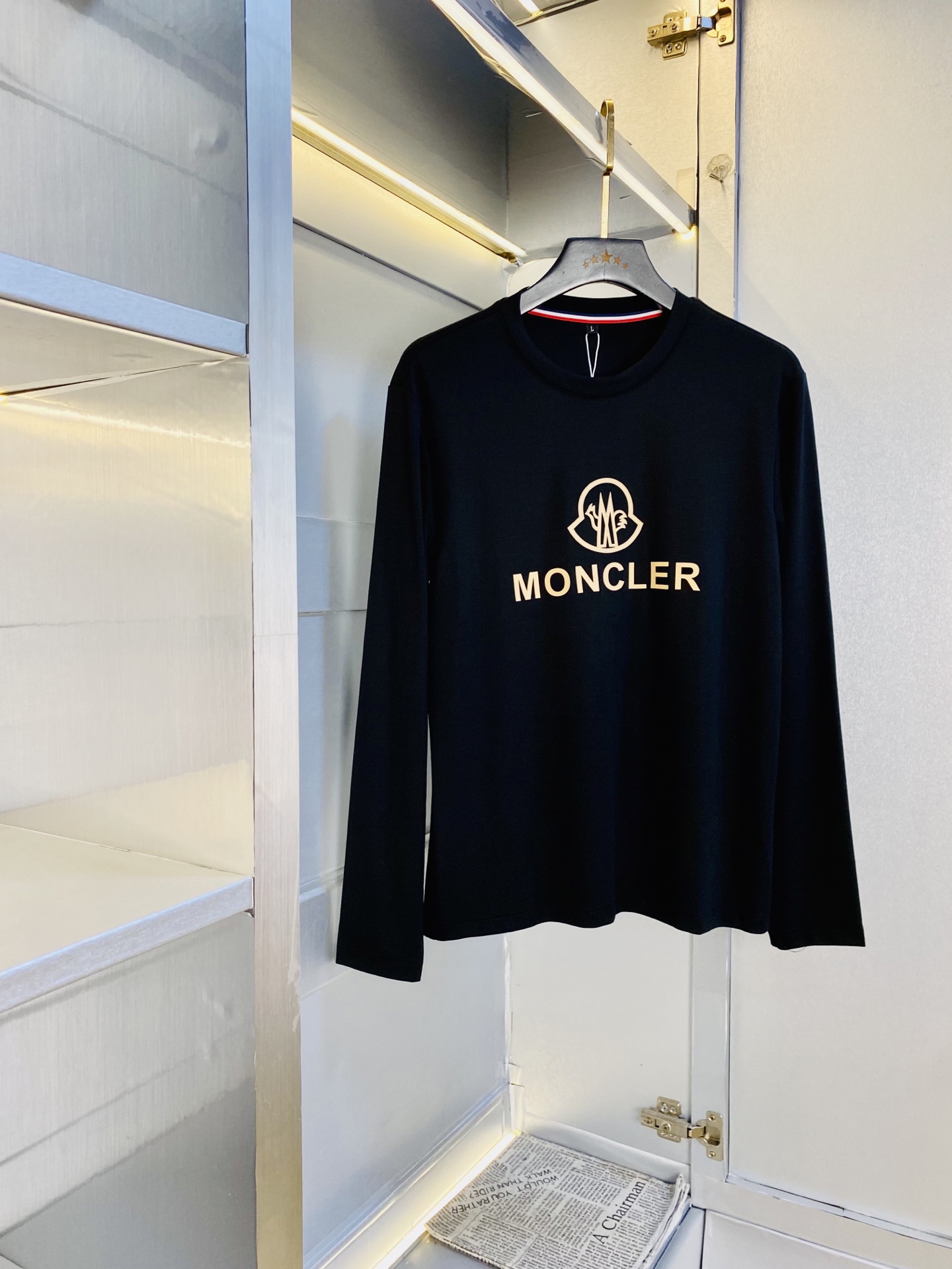 NO:545817,The original order of the official website can wear 210 catties masked Moncler autumn style!  New base shirt long-sleeved T-shirt, double mercerized cotton, high-quality, original fabric, same style as internet celebrities, custom hardware accessories, very comfortable, super versatile and beautiful, non-market ordinary version, random comparison, absolutely guaranteed quality, color picture, size M-4XL,, Moncler,tees, t-shirt, alexander wang19860909官网原单货 可穿210斤蒙口Moncler 秋款！新款打底衫长袖T恤 双丝光棉 高版本高品质 原版面料网红明星同款 开模定制五金辅料 感非常舒服 超级百搭好看的一款 非市场普通版本 随意对比 品质绝对保证 颜色图色 尺码M-4XL,,Moncler,tees，t-shirt,alexander wang,Men's clothing