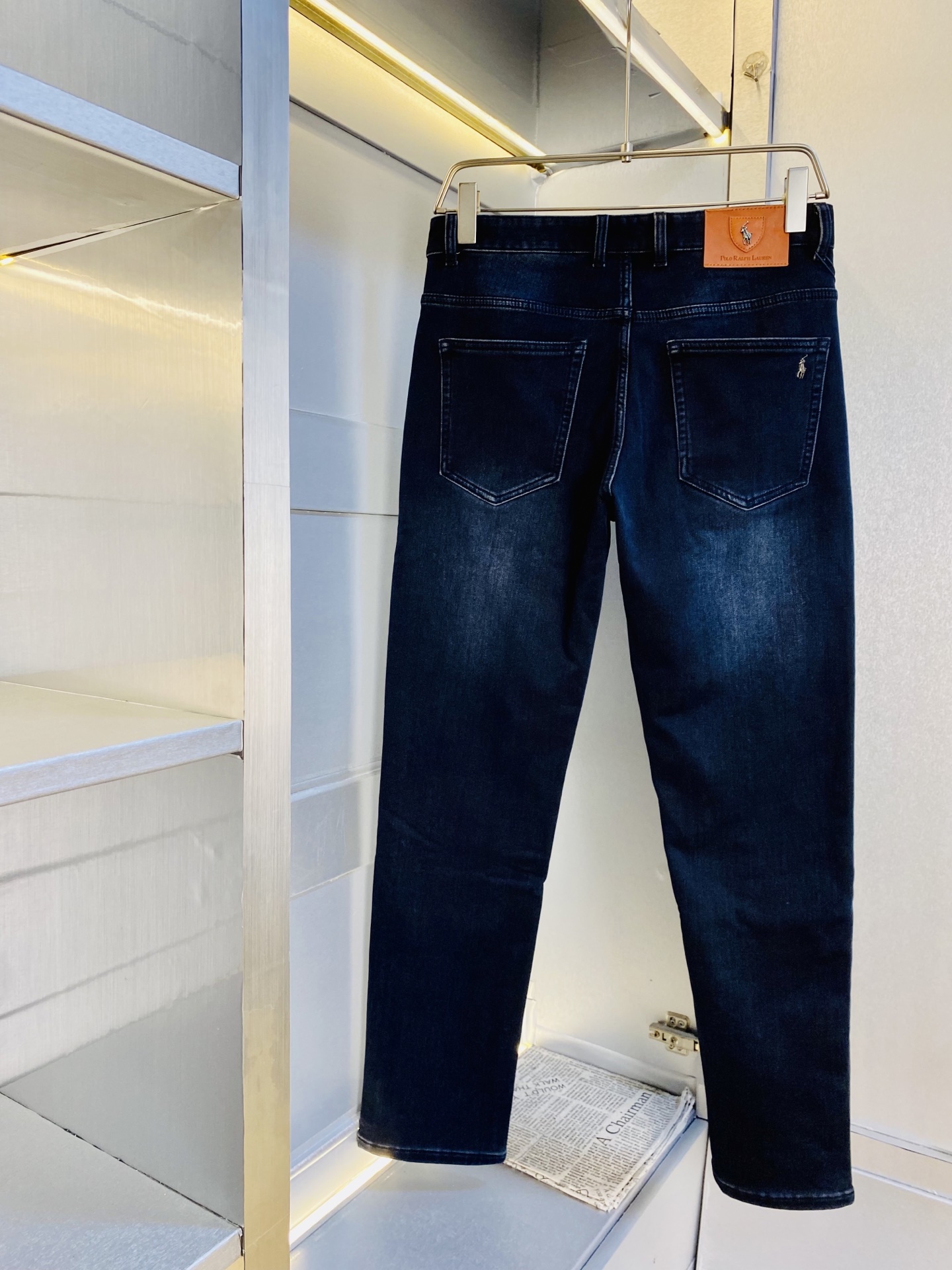 NO:613321,Original item, official website model, wearable, Ralph Lauren Polo 2025 autumn and winter new models are available at the counter at the same time, fashionable casual pants, straight-leg jeans and stretch jeans, imported original fabrics, upper body is comfortable and breathable, top-notch craftsmanship hardware accessories. Extremely high grade, super correct version, fashionable and stylish upper body!  A wardrobe essential!  Size 30-38,,jeans,alexander wang19860909原单货官网款 可穿斤 拉夫劳伦Polo 2025 秋冬新款专柜同步有售,时尚休闲裤直筒牛仔裤弹力牛仔裤,进口原版面料,上身舒适透气,顶级工艺五金配饰.档次极高,版型超正,上身时尚有型！衣橱必备单品！尺码30-38,,jeans,alexander wang,Men's clothing