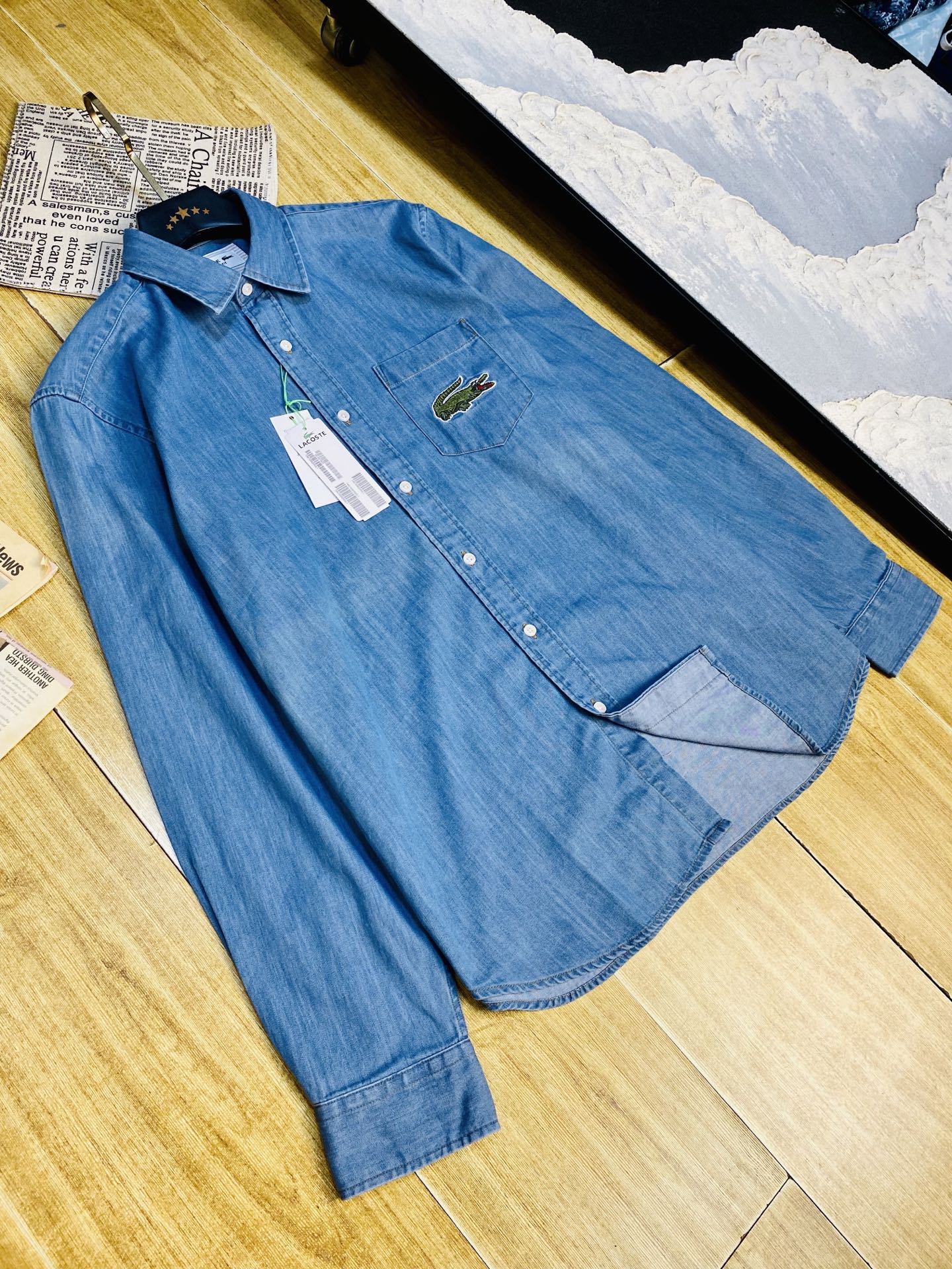 NO:656339,Complete three-standard official website model. Wear 200 pounds. Crocodile Lacoste. Original quality. 2025 latest model. Long-sleeved shirt with embroidered crocodile logo. Selected counters to customize top-quality long-sleeved shirts. Imported fabrics with original wash marks. All details are perfectly made and reproduced 1:1. 100% authentic. Original hardware. Buttons with LOGO. High-end customized accessories. Original factory. The upper body effect is great. The size is too large.  M-XXL (175/130 pounds wear M), shirts, alexander wang19860909三标齐全官网款 可穿200斤 鳄鱼Lacoste拉科斯特 原单品质 2025最新款 刺绣鳄鱼标志长袖衬衫 精选专柜订制顶级长袖衬衣 进口面料带原版洗水唛 所有细节做工完美1比1复刻 还原正品百分百 原版五金 纽扣带LOGO 高端订制辅料 原厂原标 上身效果超赞 码数偏大 M-XXL（175/130斤穿M）,,shirts,alexander wang,Men's clothing