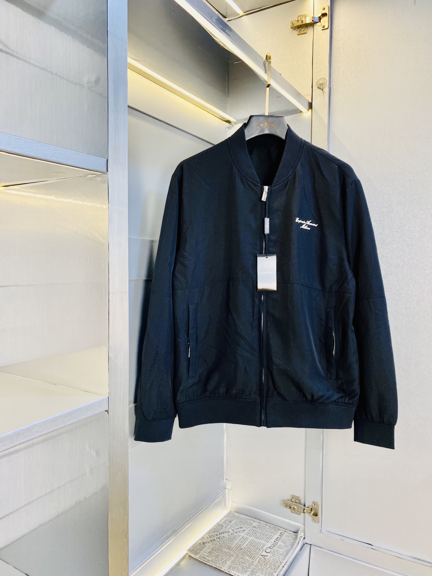 NO:545850,The original order of the official website can wear 200 catties Armani Armani autumn style!  New jacket jacket windbreaker, high-quality, original fabric, same style as internet celebrity, open mold custom hardware accessories, very comfortable, super versatile, beautiful jacket, non-market, ordinary version, random comparison, absolutely guaranteed quality, color, size M-3XL,,armani,armani, jackets & coats, jackets & coats, alexander wang19860909官网原单货 可穿200斤阿玛尼Armani 秋款！新款外套夹克防风衣 高版本高品质 原版面料网红明星同款 开模定制五金辅料 感非常舒服 超级百搭好看的一款外套 非市场普通版本 随意对比 品质绝对保证 颜色图色 尺码M-3XL,,armani,armani,jackets & coats,jackets & coats,alexander wang,Men's clothing