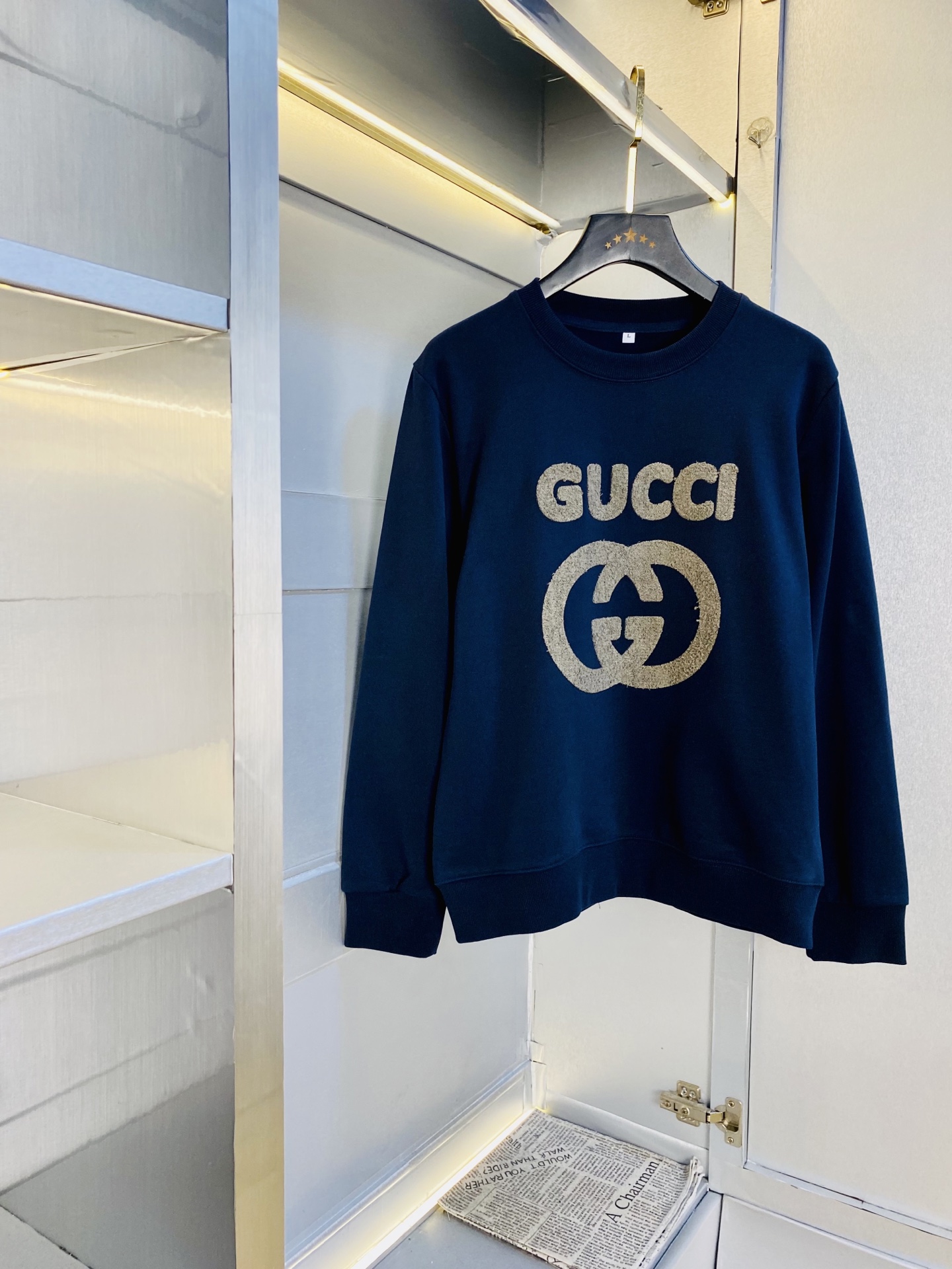 双丝光棉！P220 官网款 可穿200斤🔥 古奇Gucci 原单品质 注意内里不是毛圈⭕  内里丝光棉！三标齐全 2025最新款 衣服男装卫衣T恤 精选专柜订制顶级🐥双丝光棉🐥进口面料 所有细节做工完美1比1复刻 还原正品百分百 原版五金 高端订制辅料 原厂原标 上身效果超赞！码数:M-4XL