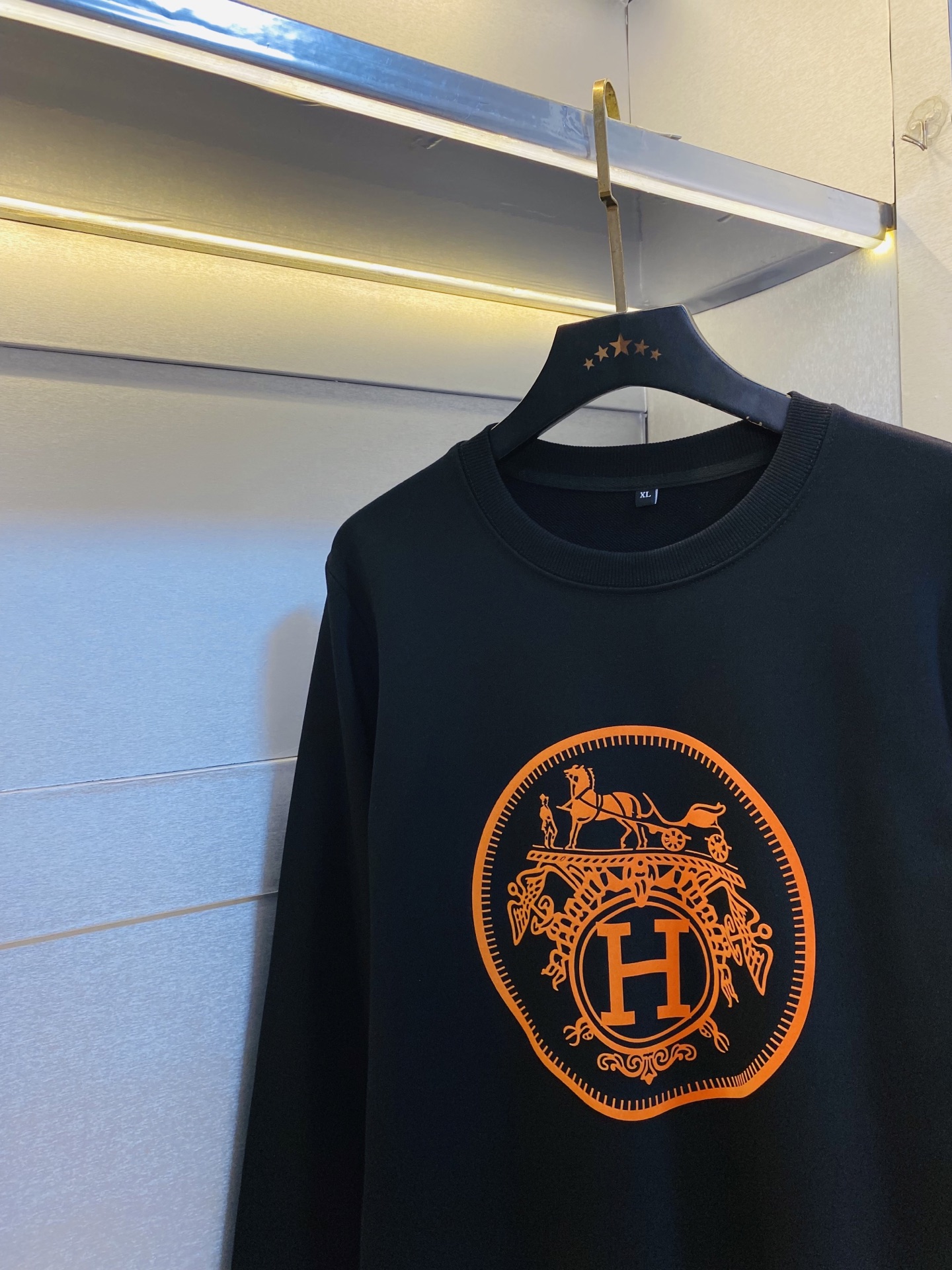 双丝光棉！P220 官网款 可穿200斤🔥 爱马仕Hermes 原单品质 注意内里不是毛圈⭕  内里丝光棉！三标齐全 2025最新款 衣服男装卫衣T恤 精选专柜订制顶级🐥双丝光棉🐥进口面料 所有细节做工完美1比1复刻 还原正品百分百 原版五金 高端订制辅料 原厂原标 上身效果超赞！码数:M-4XL