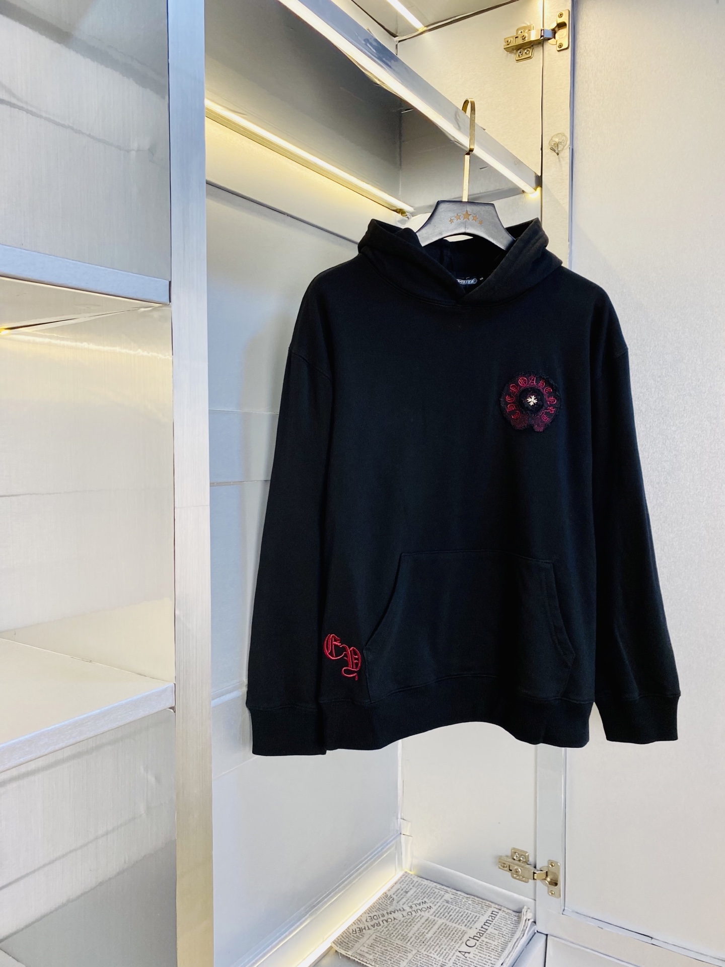 NO:596685,The official website model can be worn up to 210 pounds. Chrome Hearts. Original quality. Three complete labels. The latest hooded sweatshirt. Selected counter custom-made top-grade 400 grams of pure cotton imported fabric. All details are perfectly made and reproduced 1:1. Restore to 100% authentic. Original hardware. High-end customized accessories. Original factory original label. The upper body effect is great!  Size: S-XL (175/130 pounds wear S),,chrome hearts,chrome hearts,hoodie,sweatshirts,hats,alexander wang19860909官网款 可穿210斤 克罗心Chrome Hearts 原单品质 三标齐全 最新款 连帽卫衣精选专柜订制顶级400克纯棉进口面料 所有细节做工完美1比1复刻 还原正品百分百 原版五金 高端订制辅料 原厂原标 上身效果超赞！码数:S-XL(175/130斤穿S),,chrome hearts,chrome hearts,hoodie,sweatshirts,hats,alexander wang,Men's clothing